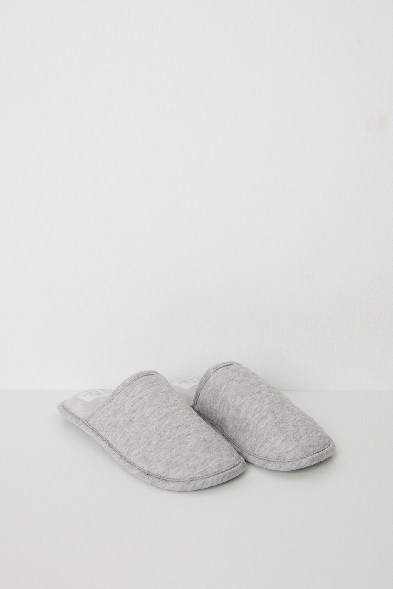Women Secret_Moomin Grey Slippers_4999670_42_01