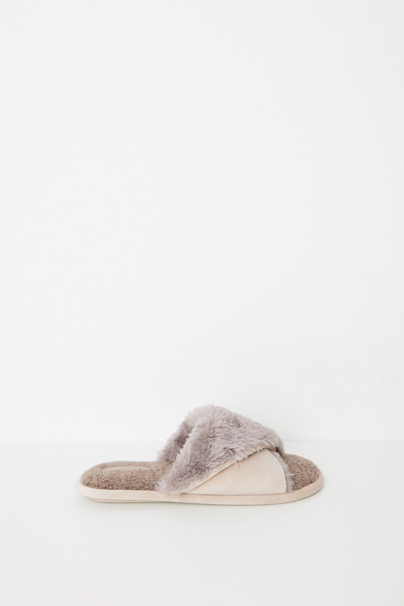 Women Secret_Open House Slippers with Brown Fur_4999672_37_02