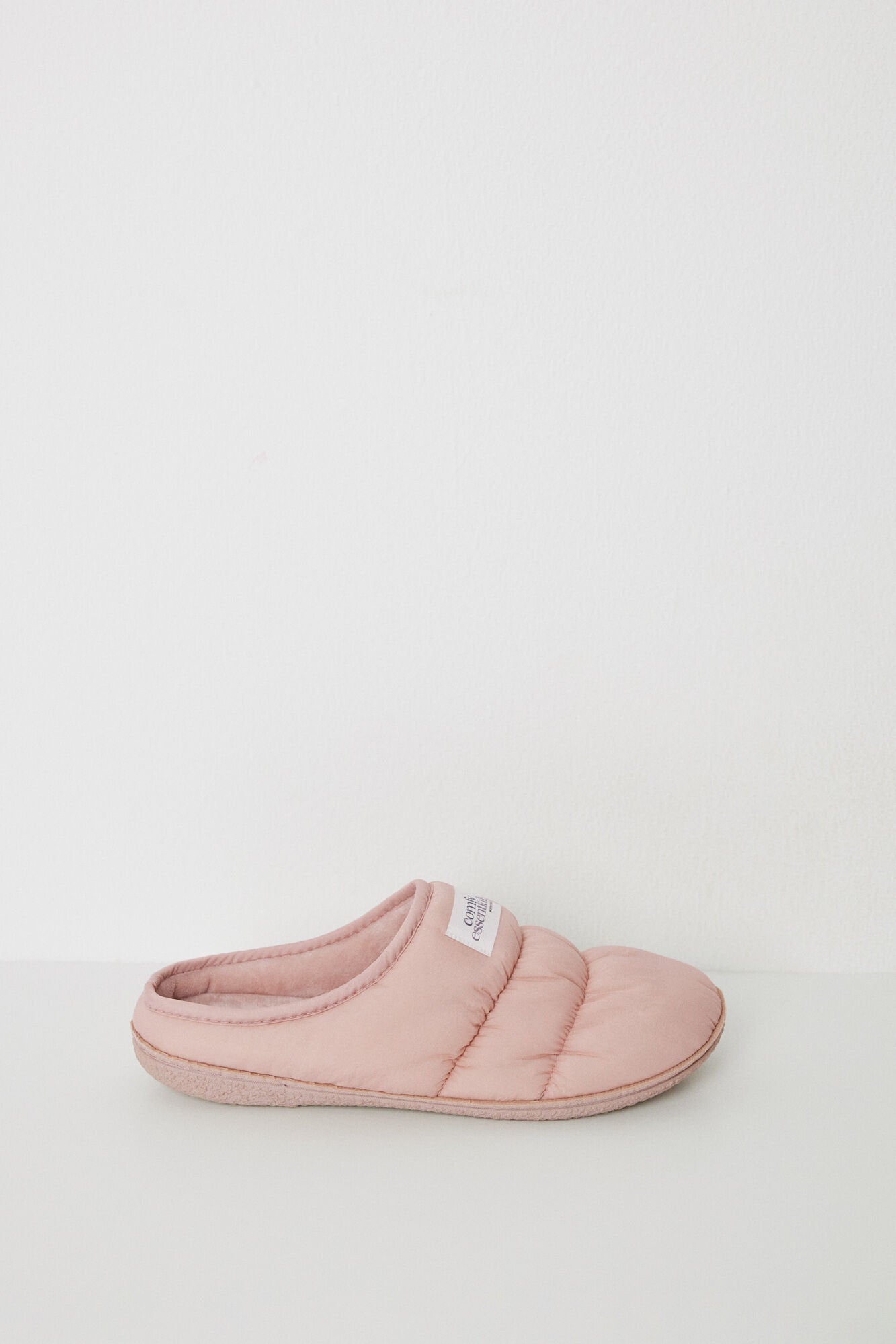 Women Secret_Pink Padded Nylon House Slippers_4999680_71_05