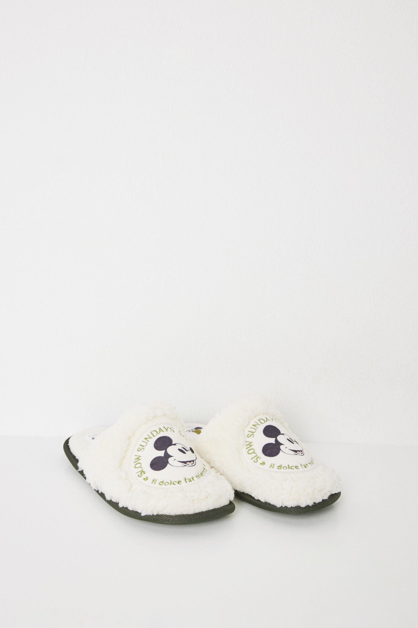 Women Secret_Mickey Mouse Fur House Slippers_4999682_47_05