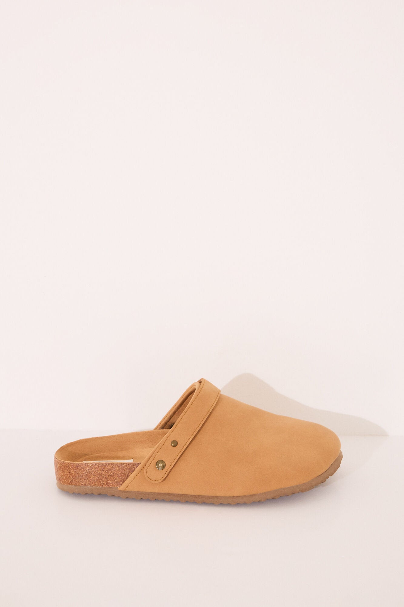 Women Secret_Camel Closed Bio Sneakers_4999684_55_04