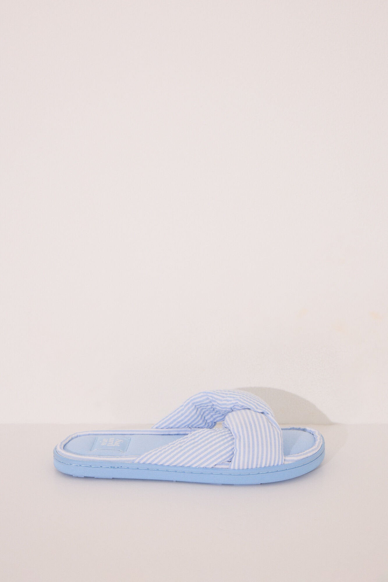 Women Secret_Blue Seersucker Slippers_4999707_15_05