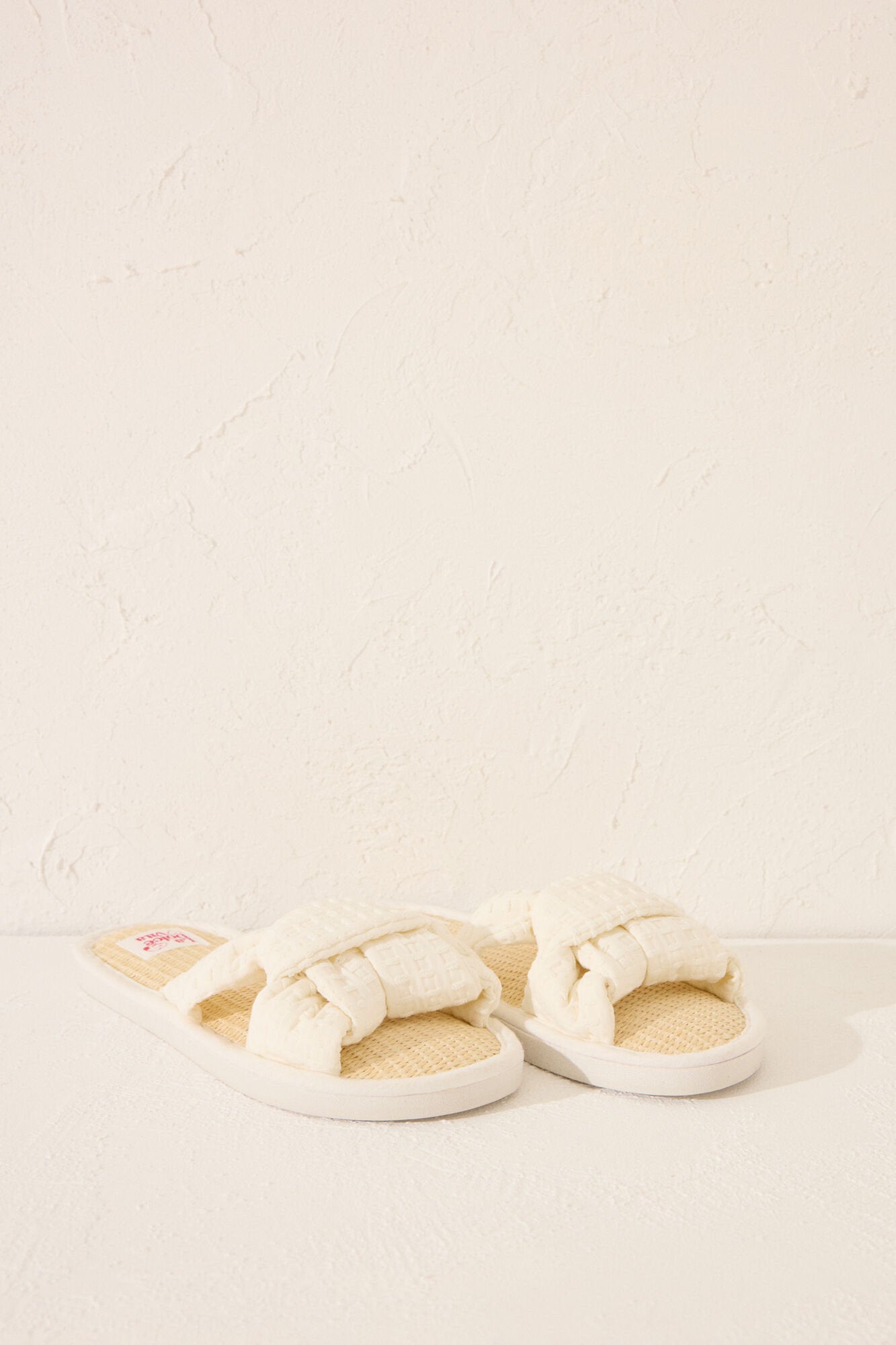 Women Secret_Snoopy Raffia Slippers_4999709_99_01