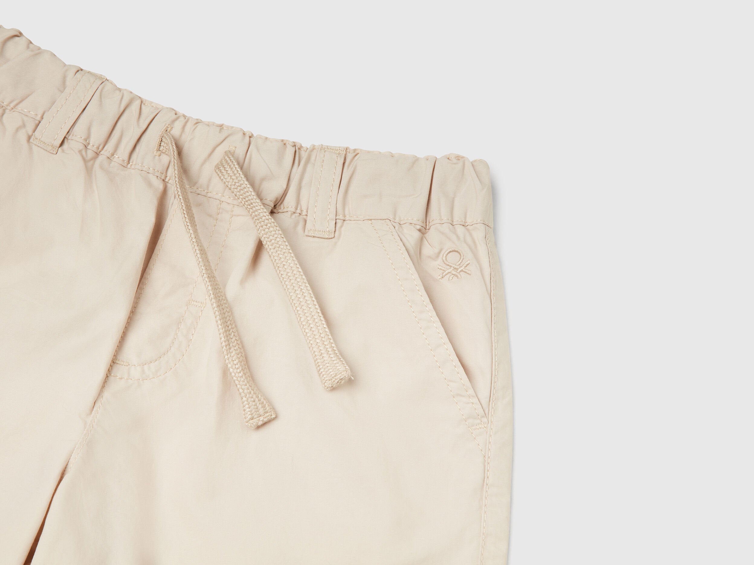 Benetton_100% Cotton Shorts with Drawstring_4AC7G902O_152_03