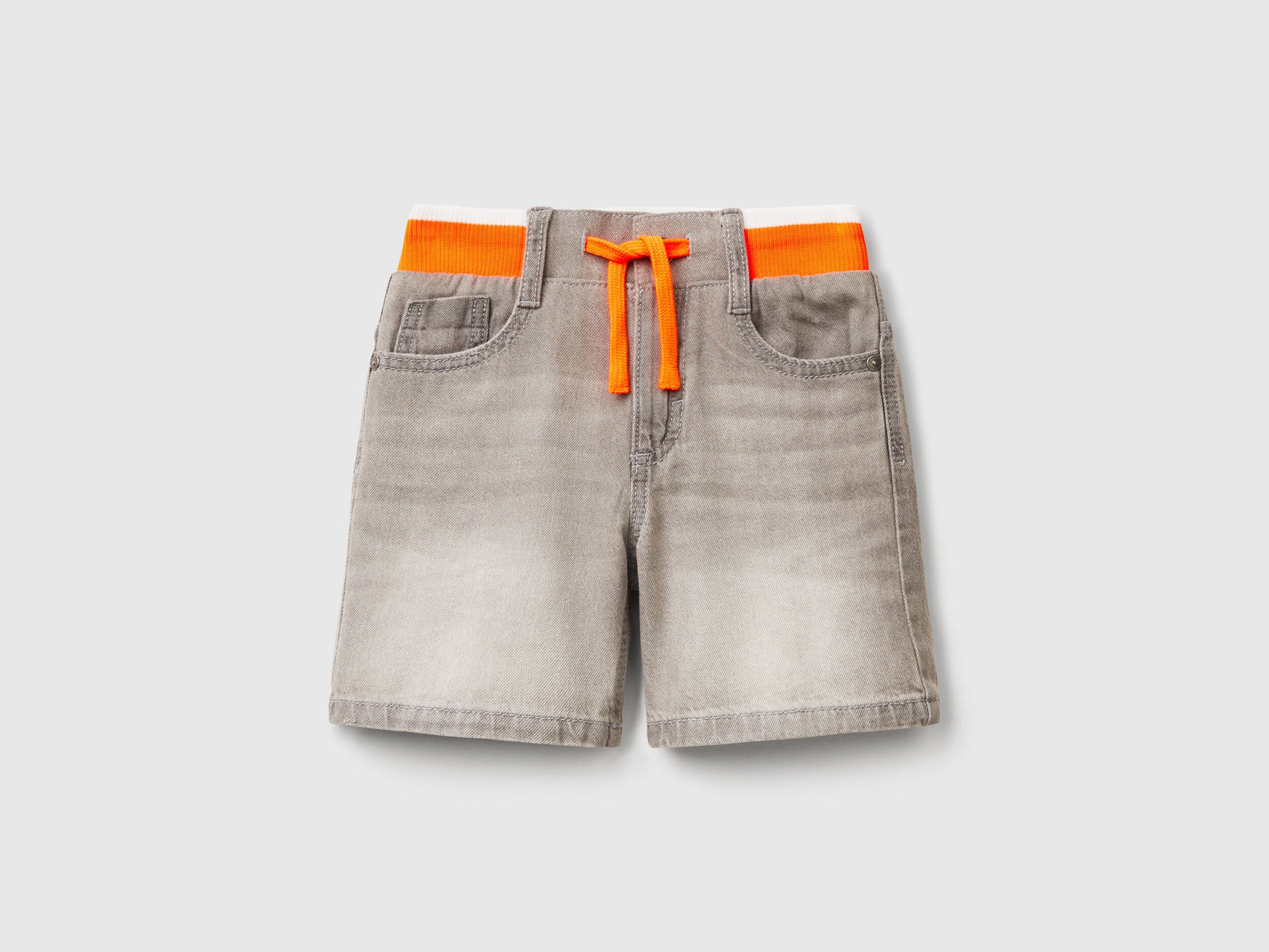 Benetton_Straight Jean Shorts_4AD7G902Y_888_01