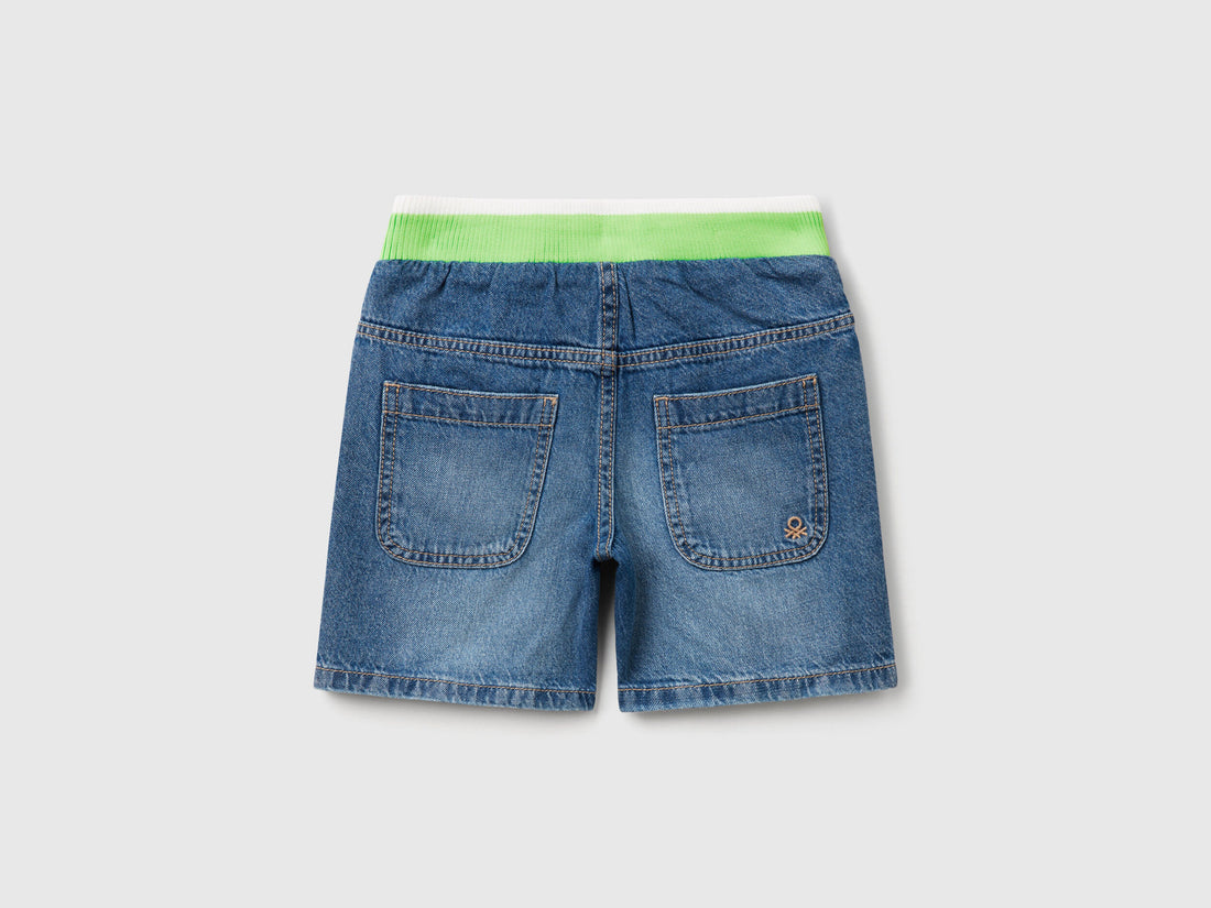 Benetton_Straight Jean Shorts_4AD7G902Y_901_02