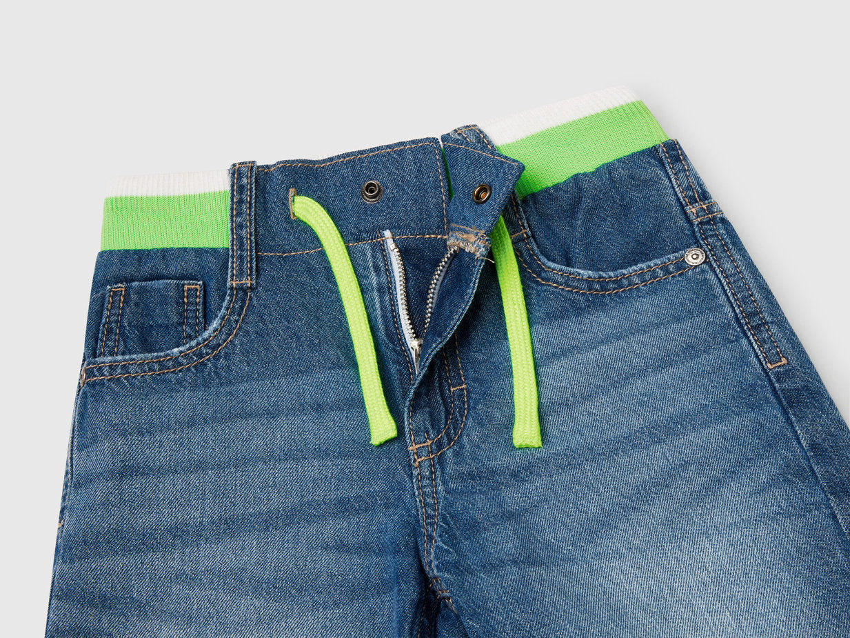 Benetton_Straight Jean Shorts_4AD7G902Y_901_03