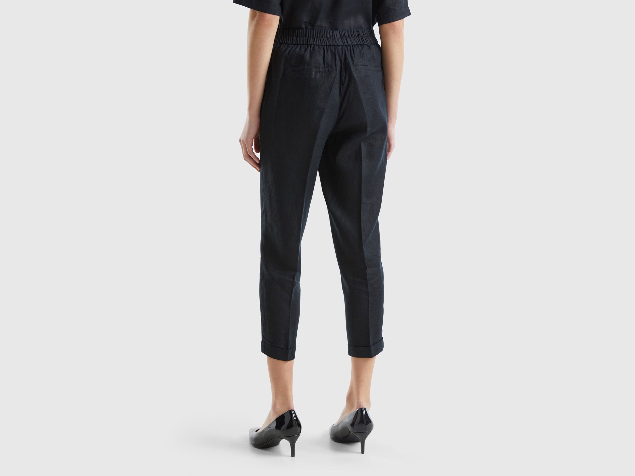 Benetton_Cropped Trousers in 100% Linen_4AGH558X5_100_03