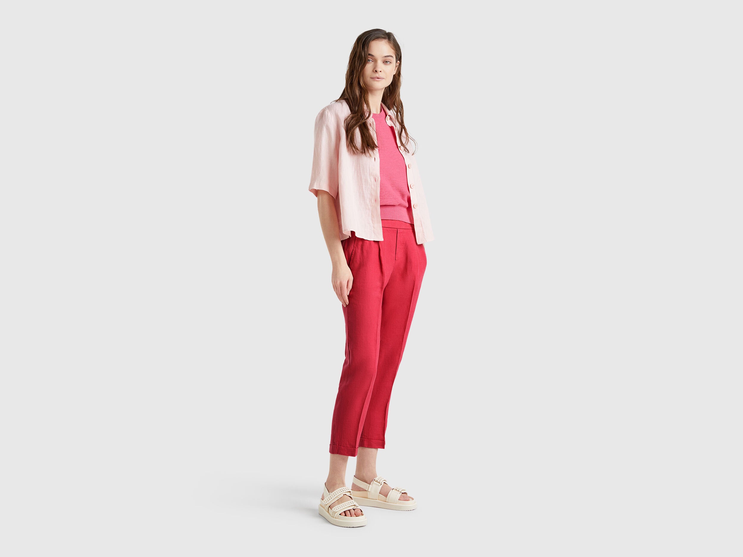 Benetton_Cropped Trousers in 100% Linen_4AGH558X5_12E_01