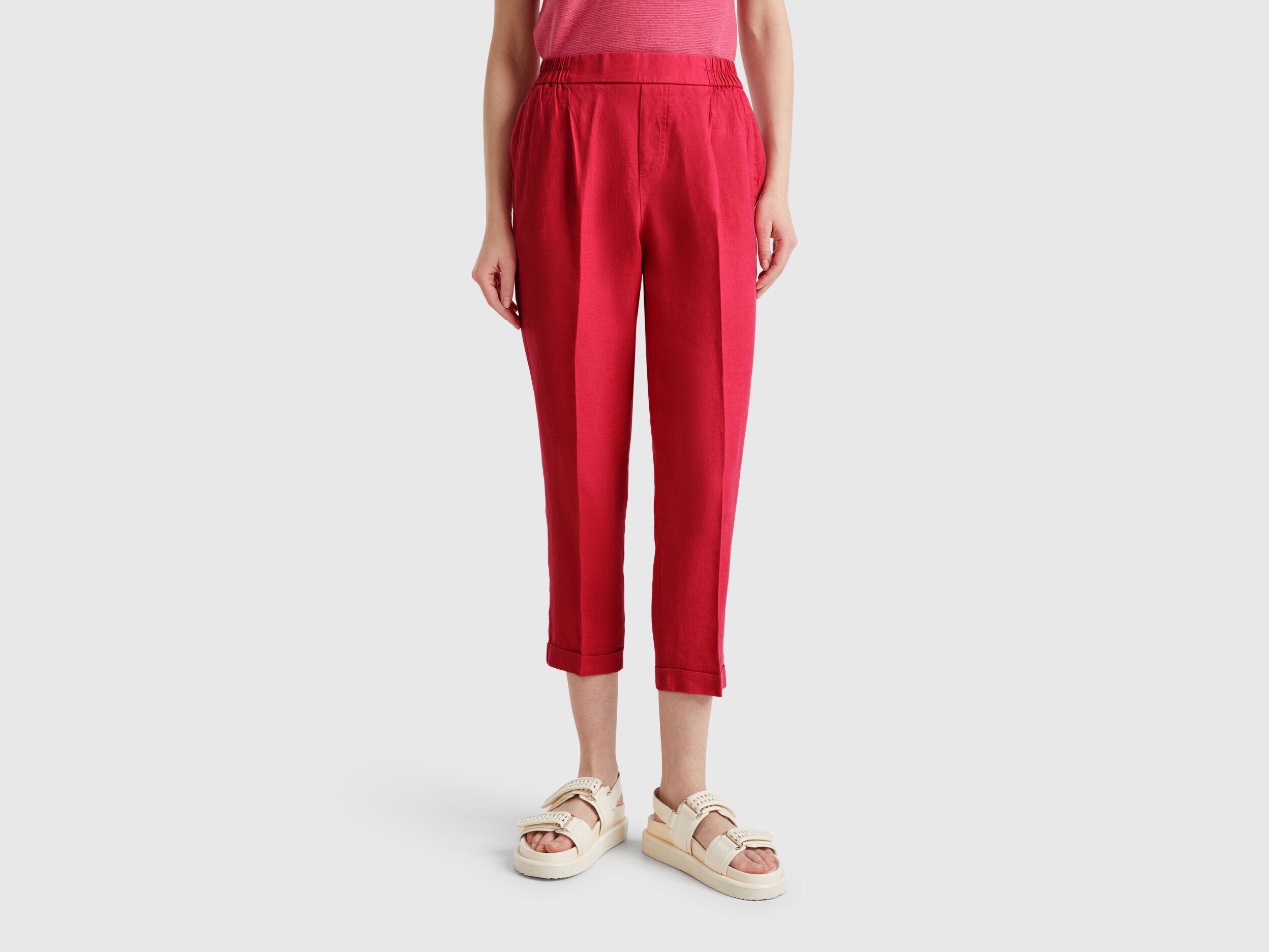 Benetton_Cropped Trousers in 100% Linen_4AGH558X5_12E_02