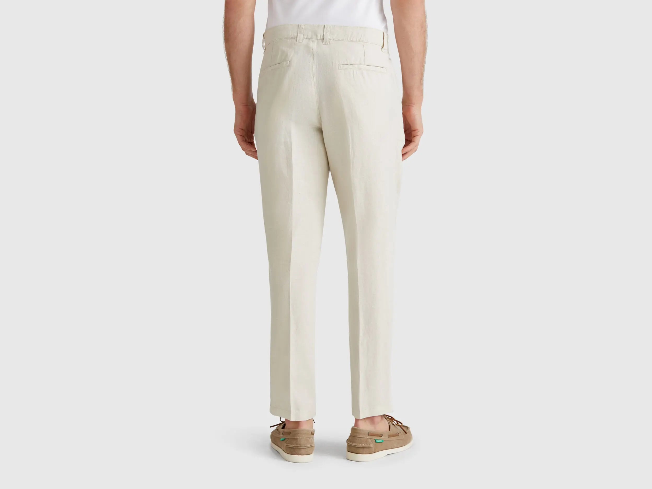 Benetton_Chinos in Pure Linen_4AGH55HW8_152_03