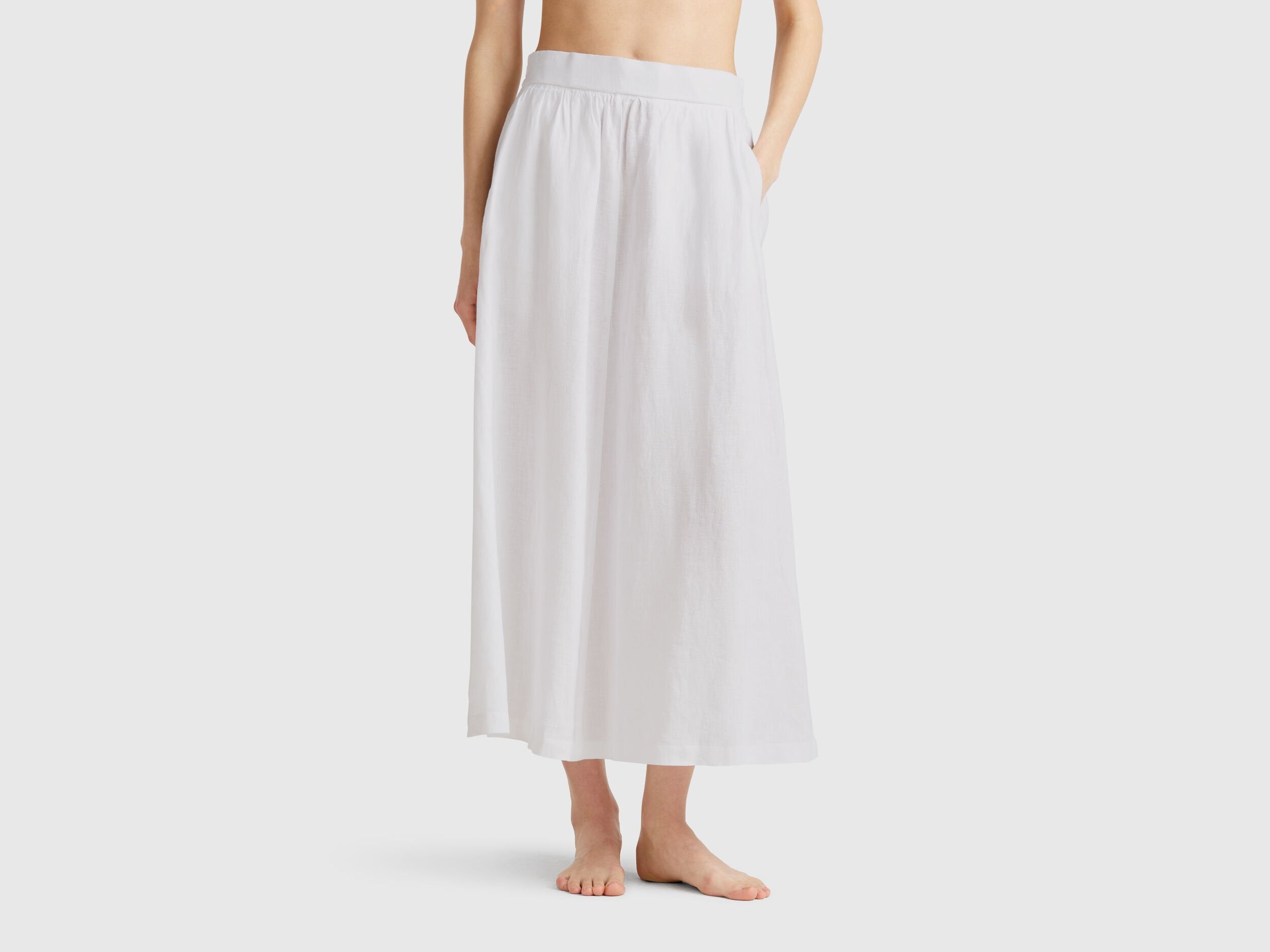 Benetton_Long Skirt in Pure Linen_4AGHD004L_101_02