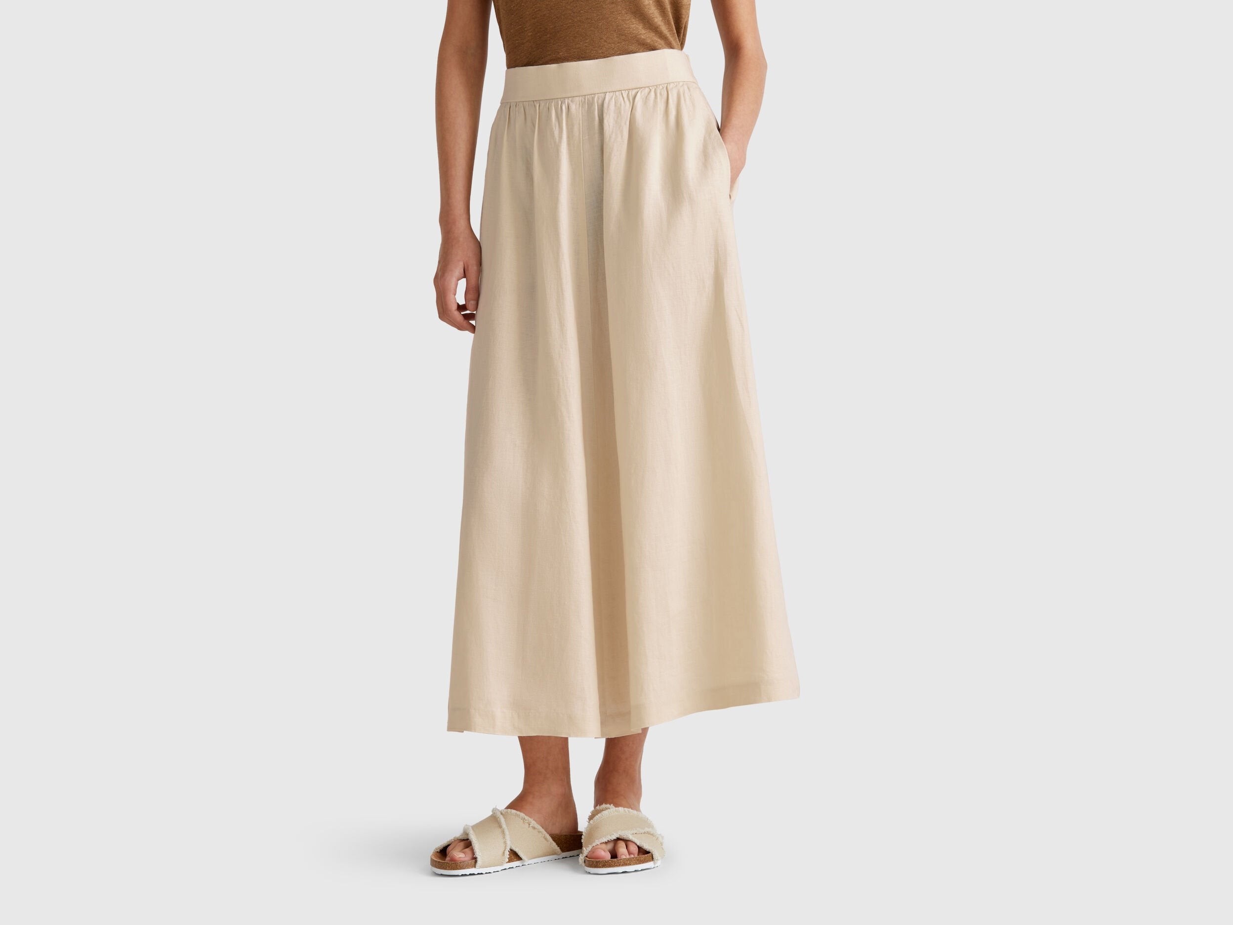 Benetton_Long Skirt in Pure Linen_4AGHD004L_152_02