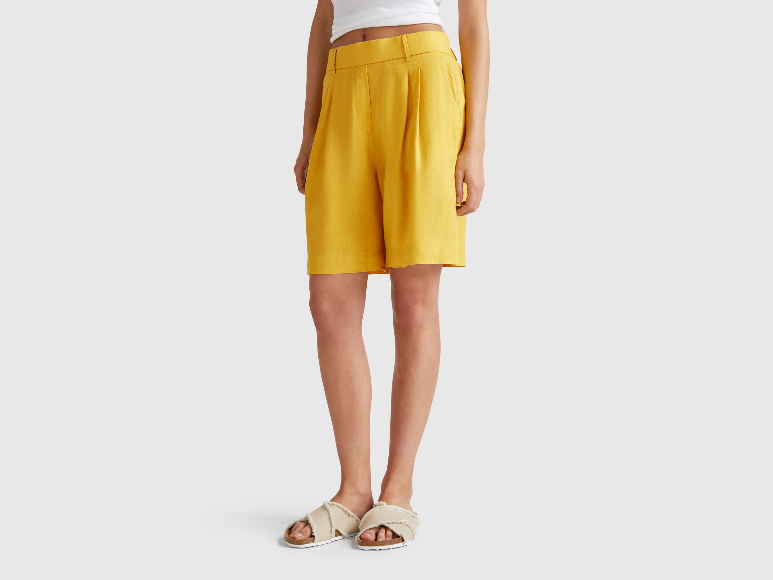 Benetton_100% Linen Bermudas_4AGHD901V_36H_02