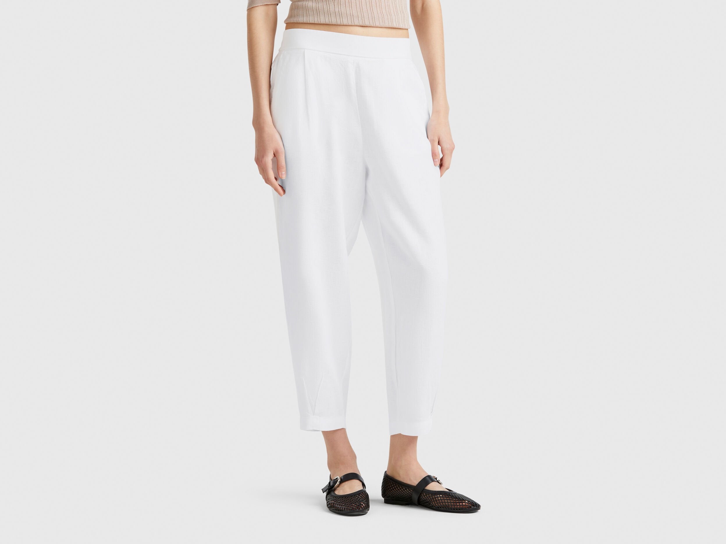 Benetton_Soft Trousers in Pure Linen_4AGHDF08L_101_02
