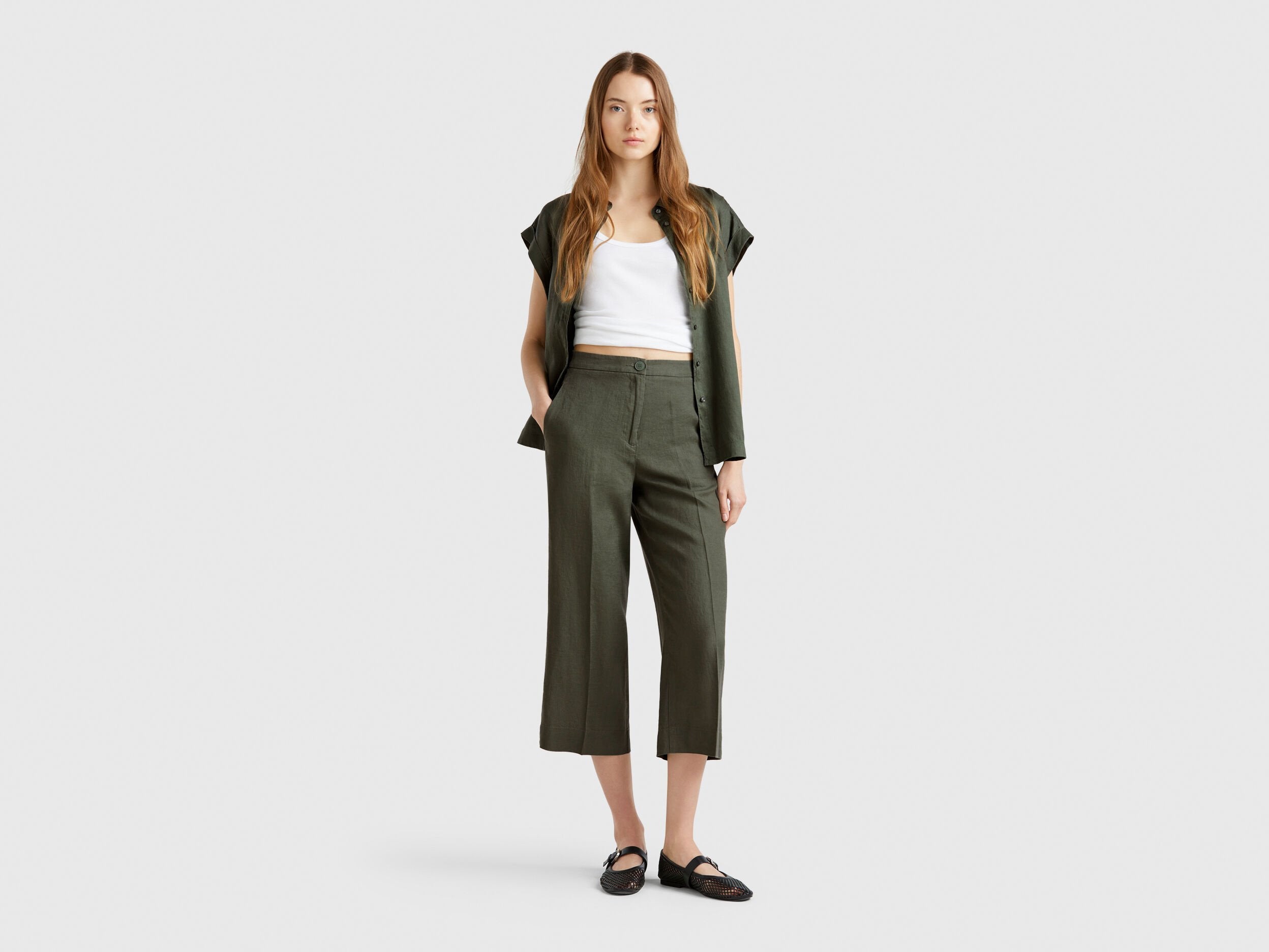 Benetton_Cropped Sweatpants in Pure Linen_4AGHDF08M_20W_01