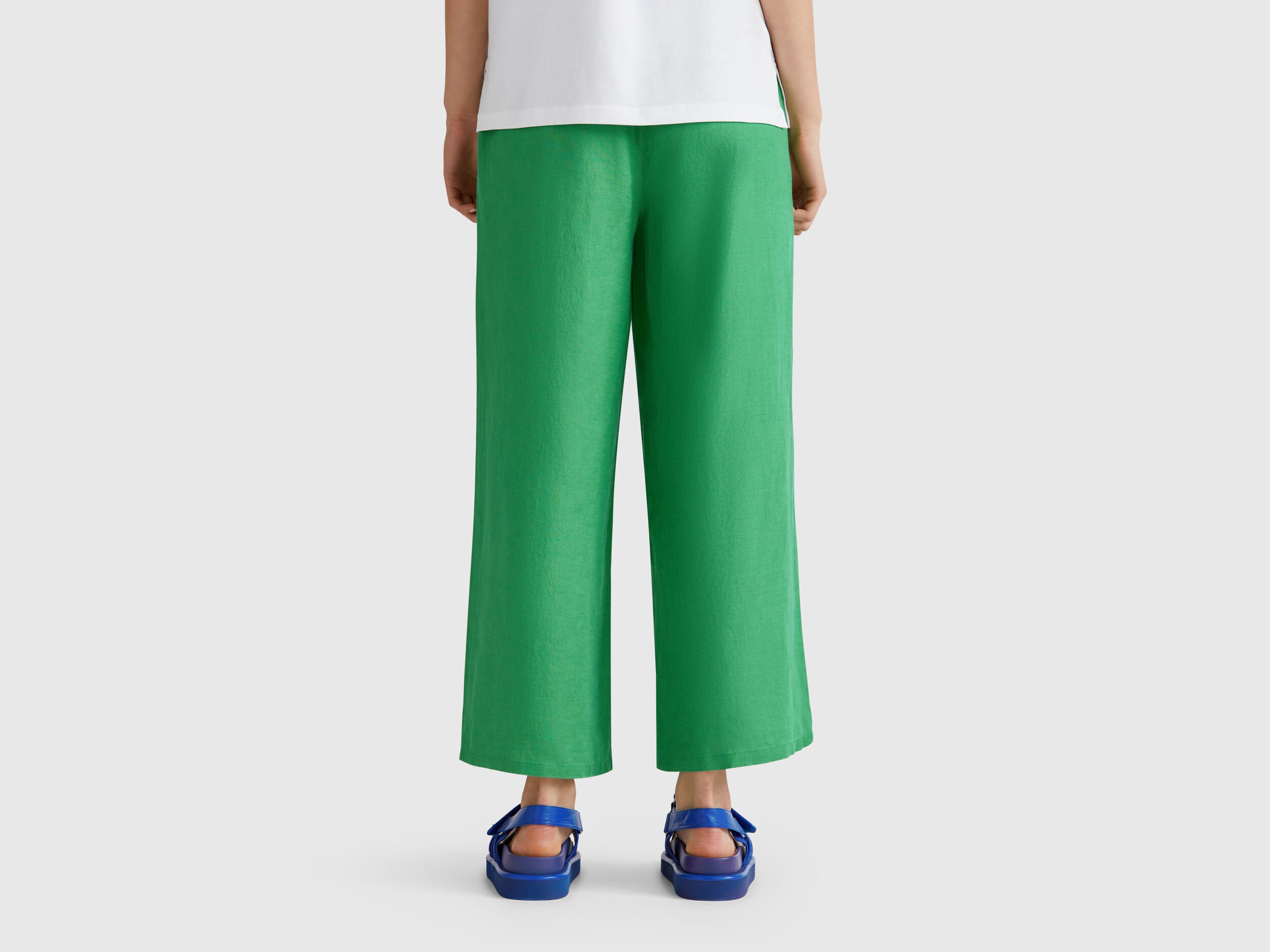 Benetton_Wide Leg Trousers in Pure Linen_4AGHDF09G_0R8_03