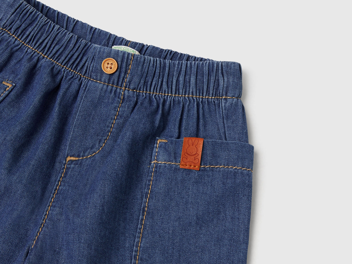 Benetton_Light Denim Shorts_4DHJA900W_901_03