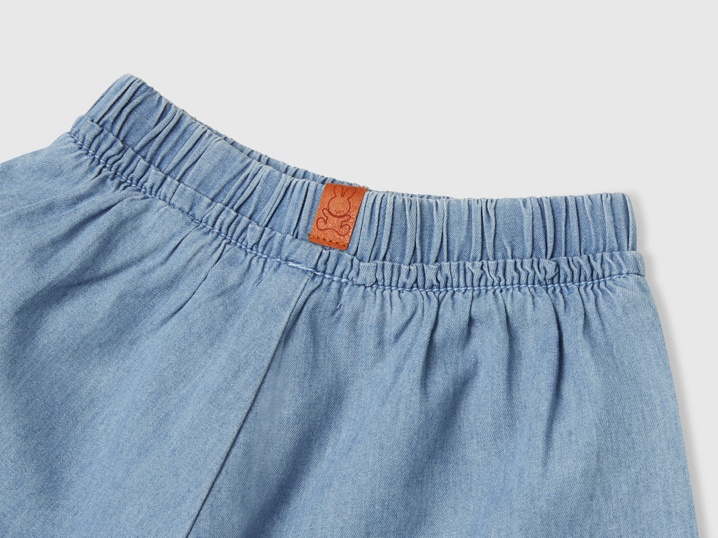 Benetton_Chambray Culottes_4DHJA900X_902_03