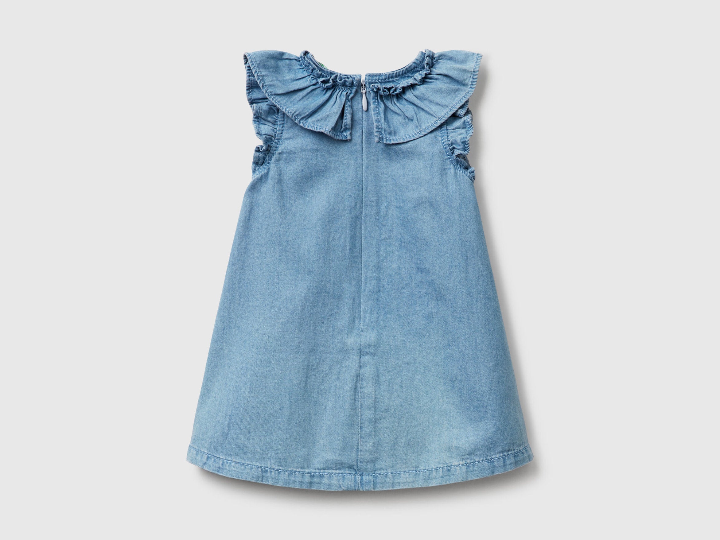 Benetton_Chambray Dress with Frill_4DHJAV00P_902_02