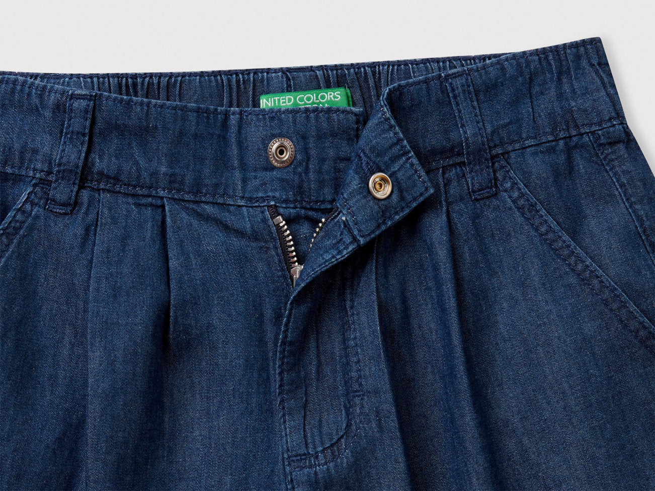 Benetton_Bermudas in Chambray_4DHJC903T_901_03