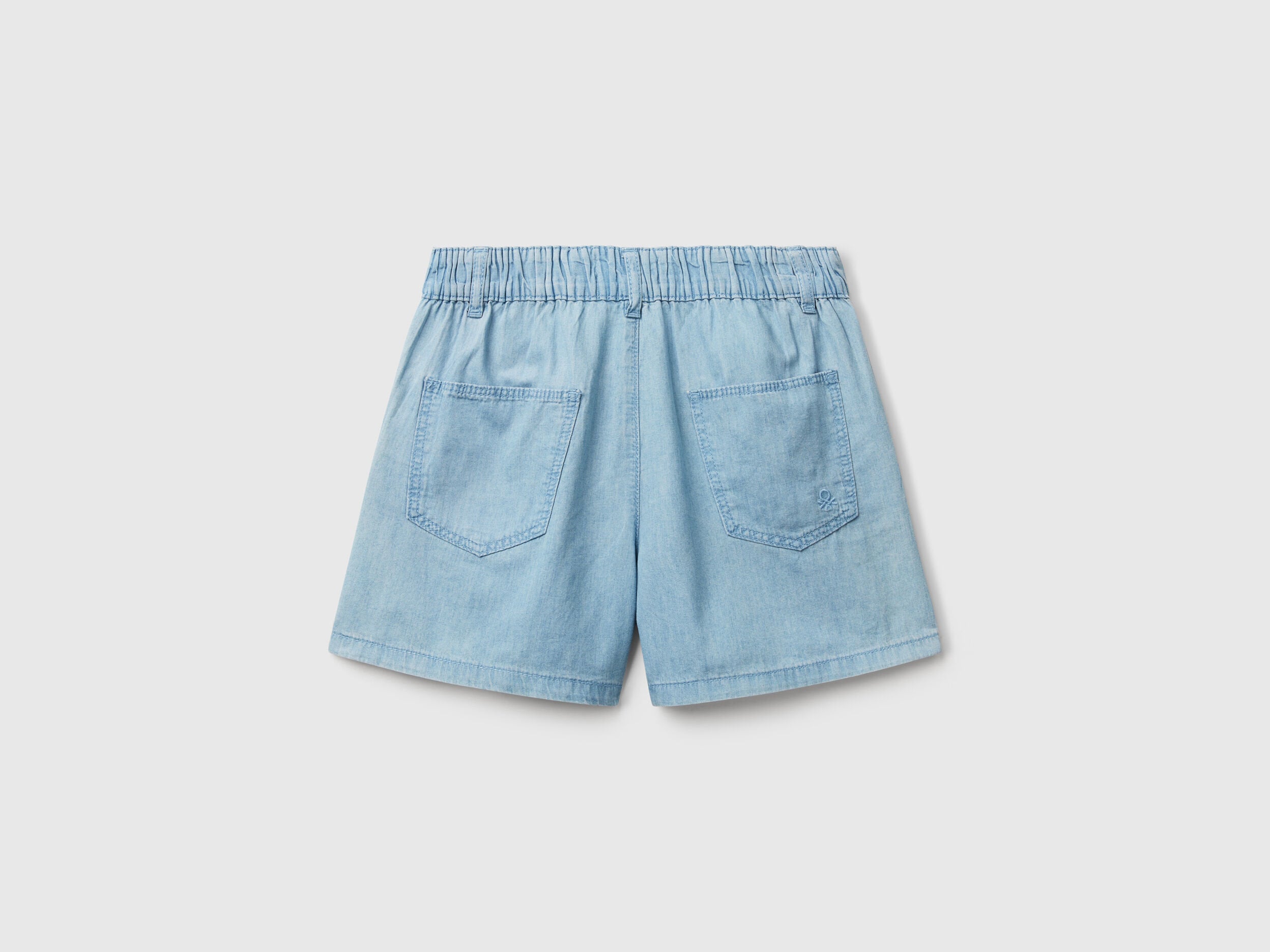 Benetton_Bermudas in Chambray_4DHJC903T_902_02