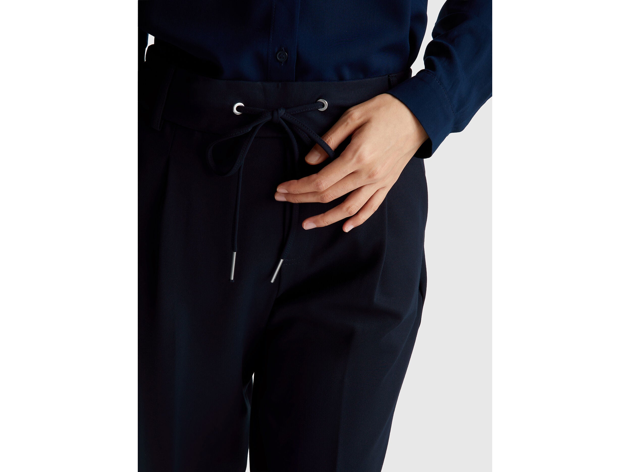 Benetton_Dark Blue_Yarn Dyed Trousers with Drawstring_4DI4DF00J_016_04