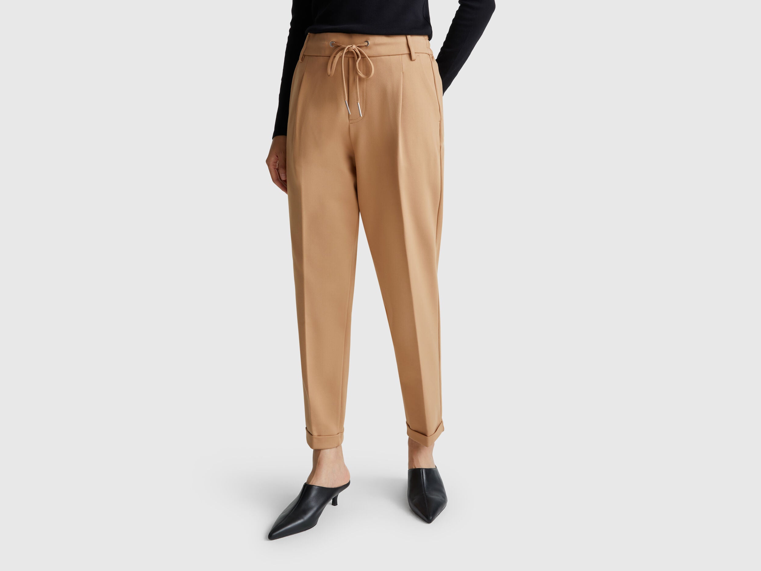 Benetton_Camel_Yarn Dyed Trousers with Drawstring_4DI4DF00J_34A_01