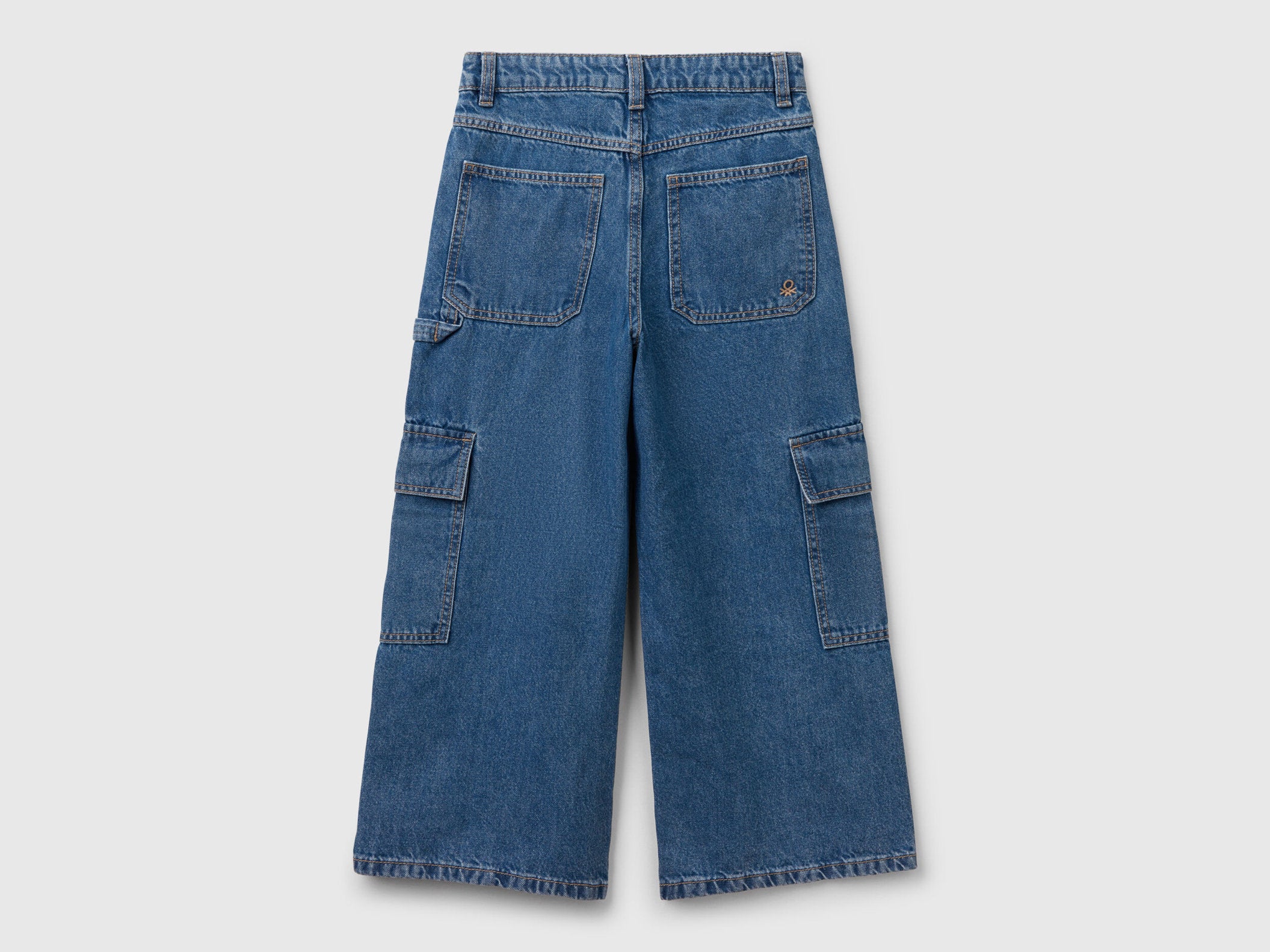 Benetton_Loose Fit Cargo Jeans_4DW2CE035_901_02