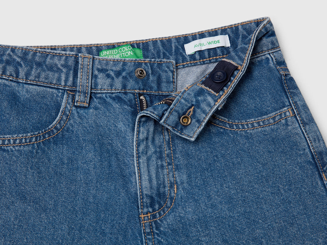 Benetton_Loose Fit Cargo Jeans_4DW2CE035_901_03