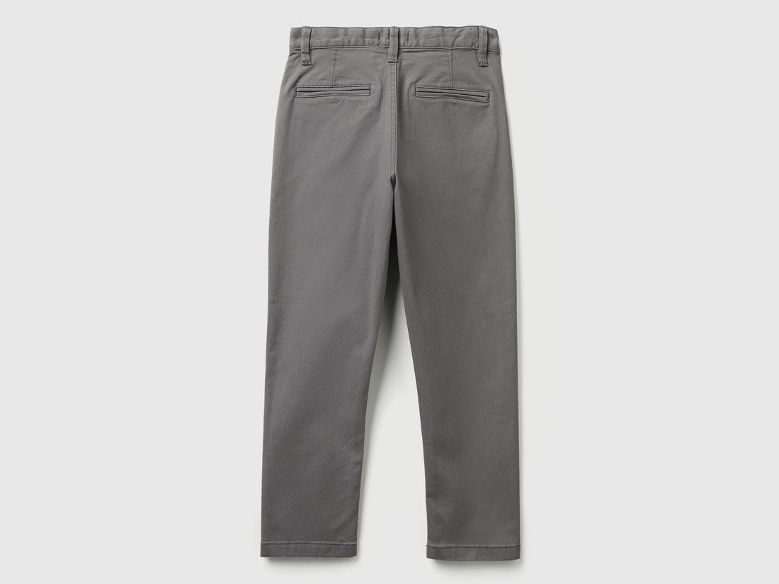 Benetton_Dark Gray_Slim Fit Chinos in Stretch Cotton_4HM6CF04X_00W_02