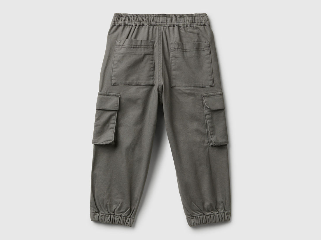 Benetton_Dark Gray_Cargo Trousers with Drawstring_4HM6GF01Z_00W_02