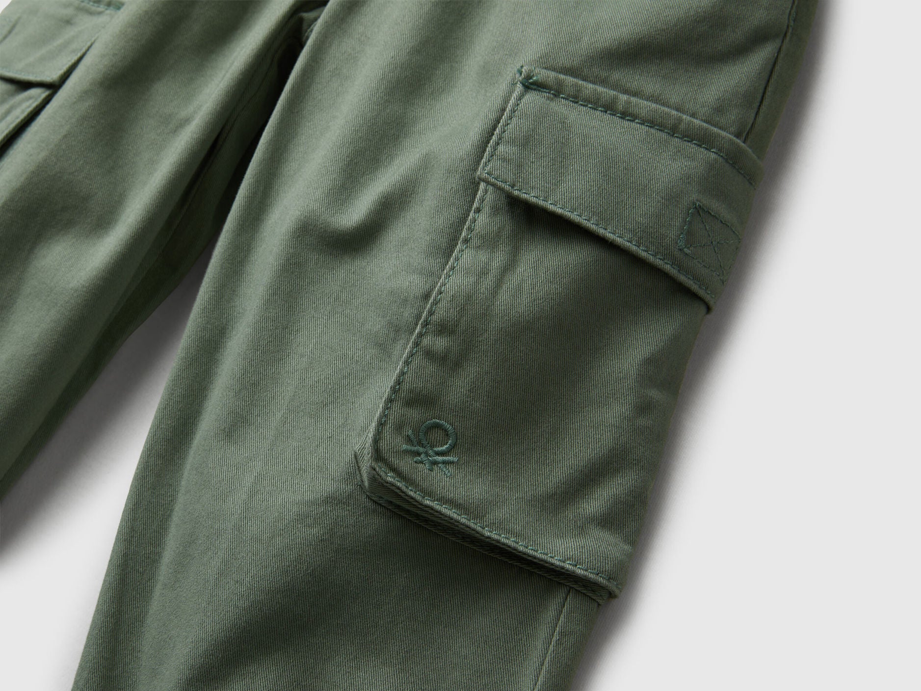 Benetton_Military Green_Cargo Trousers with Drawstring_4HM6GF01Z_075_03