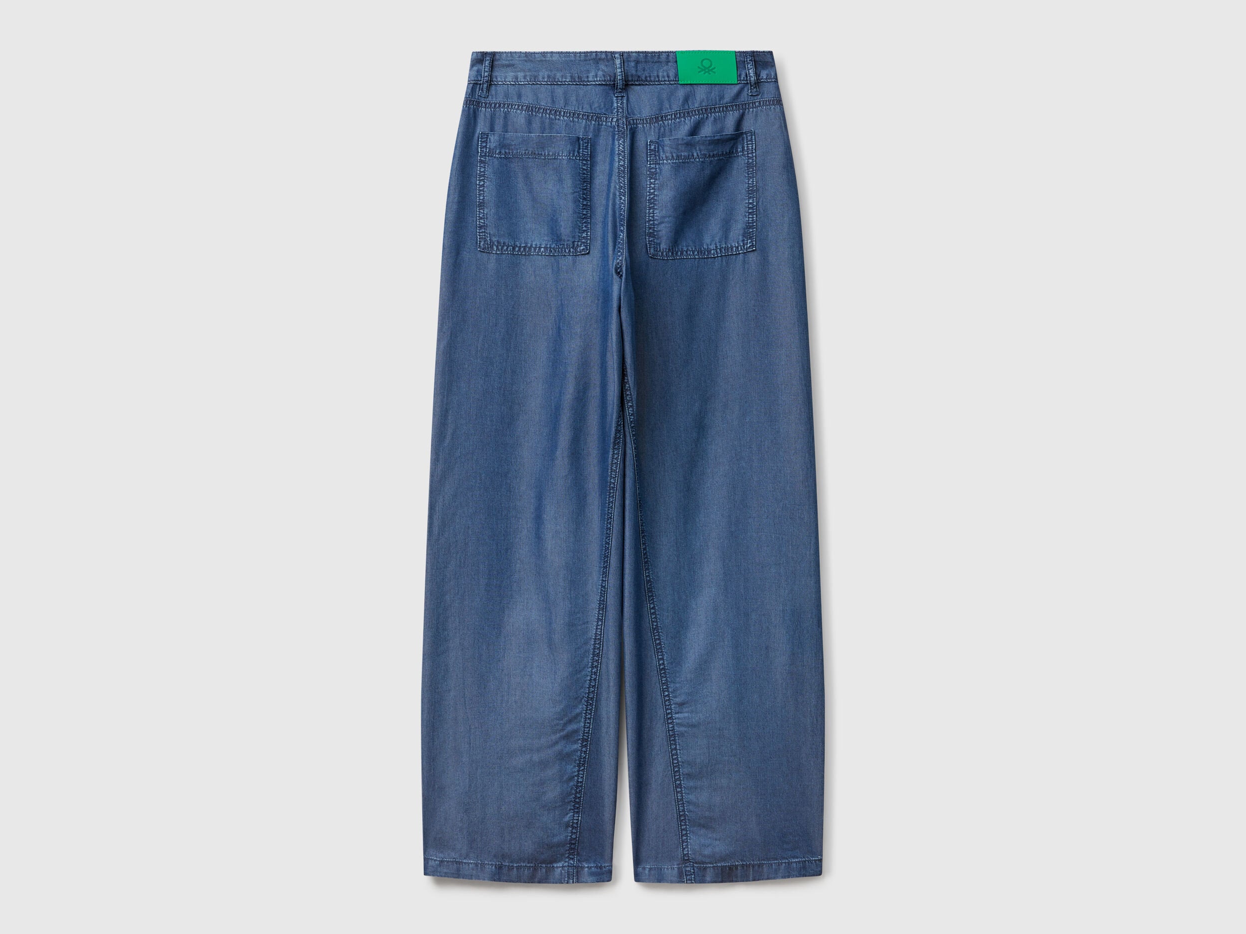 Benetton_Wide Trousers in Chambray_4KHNDF09L_901_05
