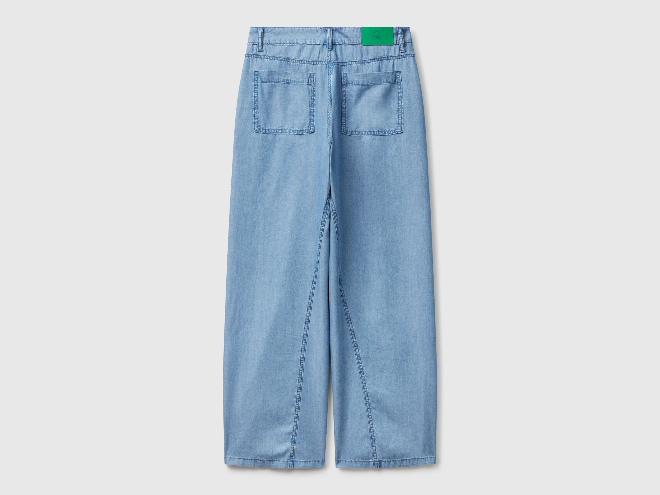 Benetton_Wide Trousers in Chambray_4KHNDF09L_902_05