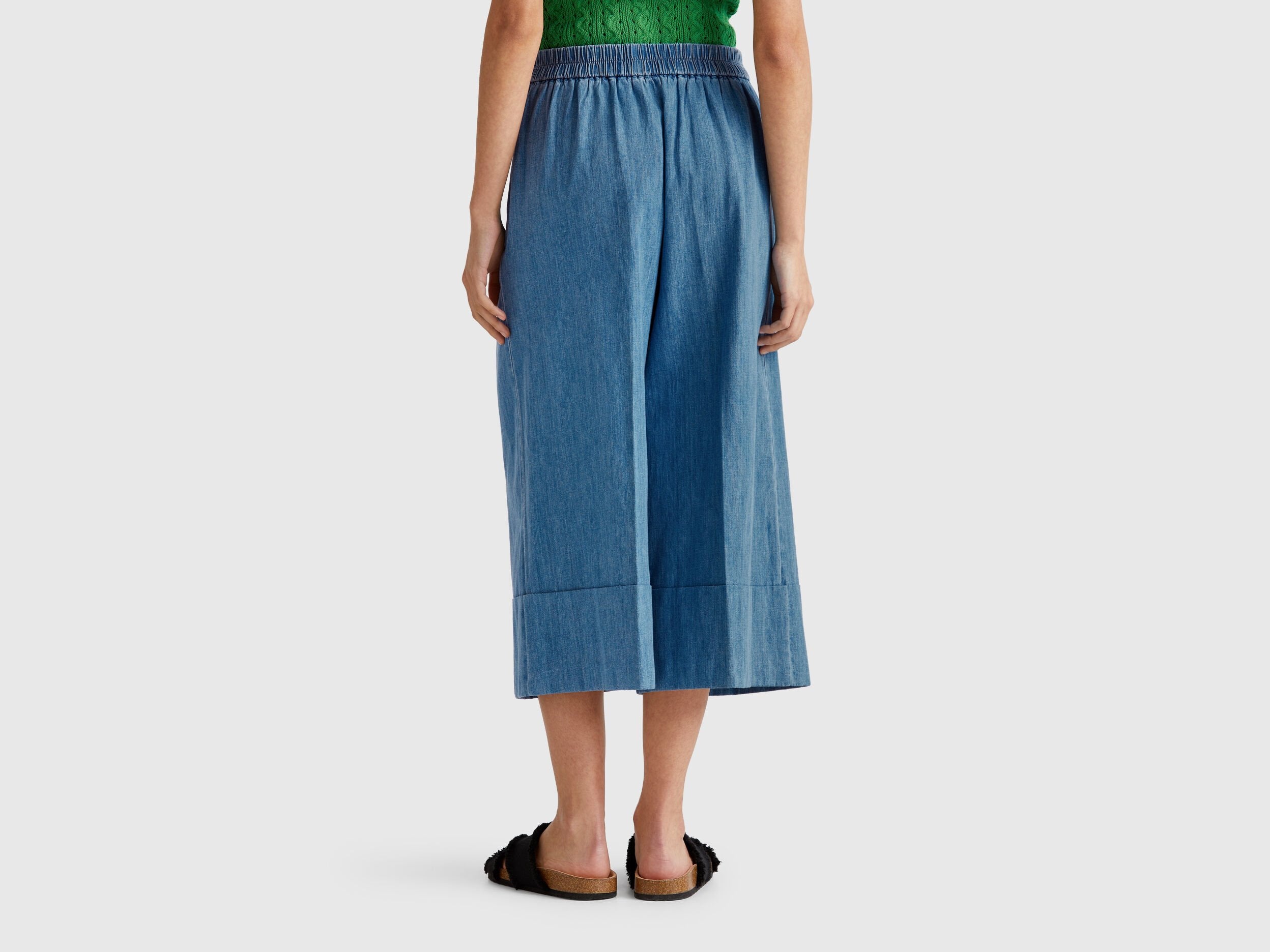 Benetton_Wide Jeans with Cuff_4KOWDF09M_902_03