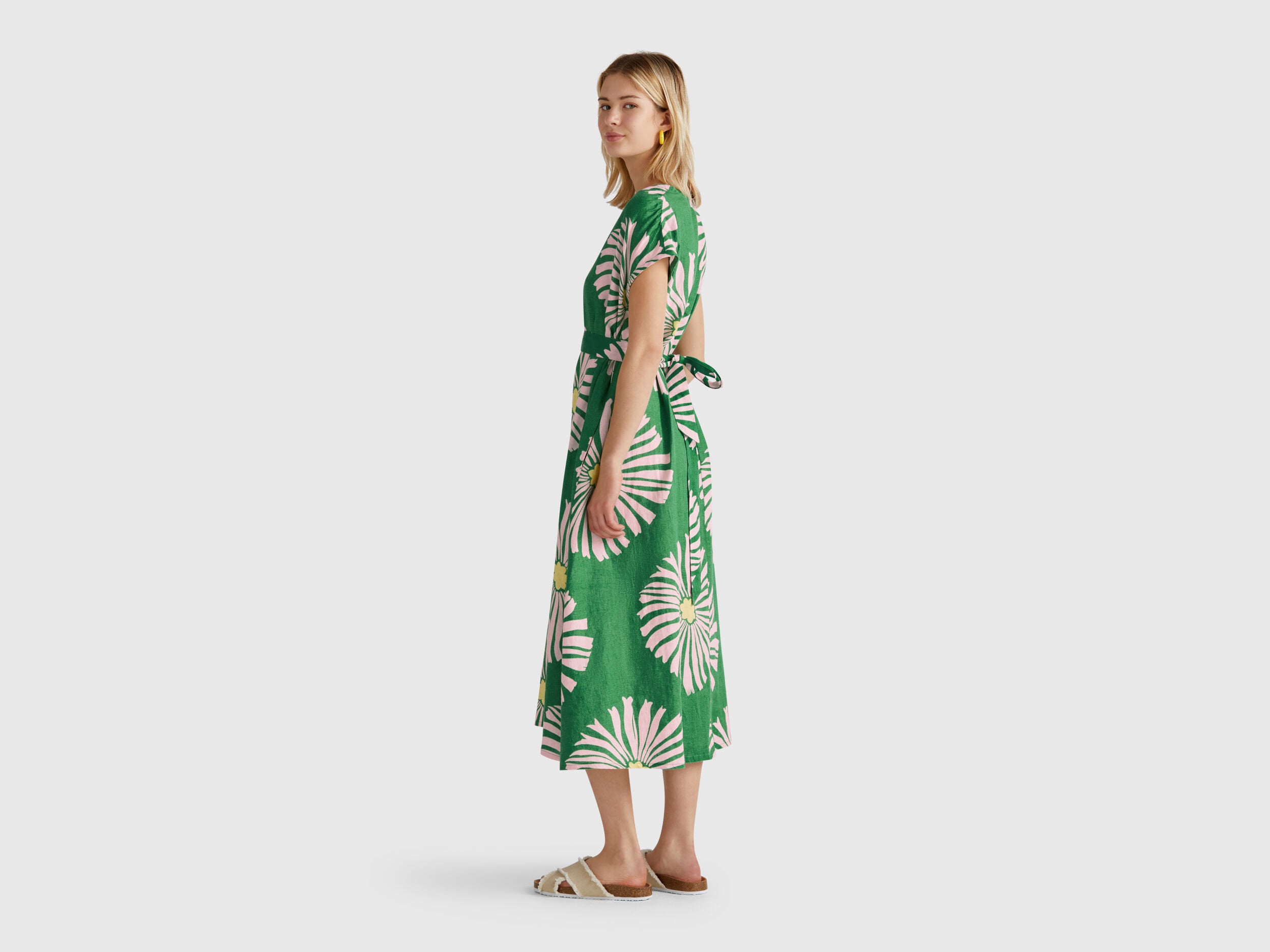Benetton_Printed Linen Dress_4KPRDV0BB_69W_03
