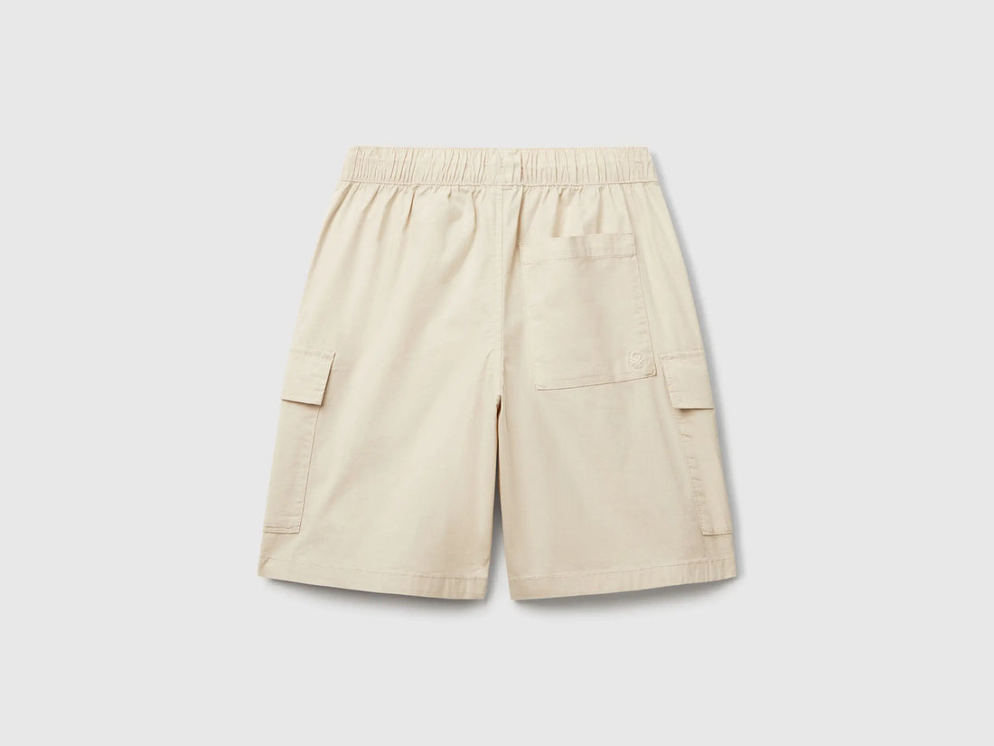 Benetton_Parachute Bermudas in Stretch Cotton_4L2VC9046_152_02