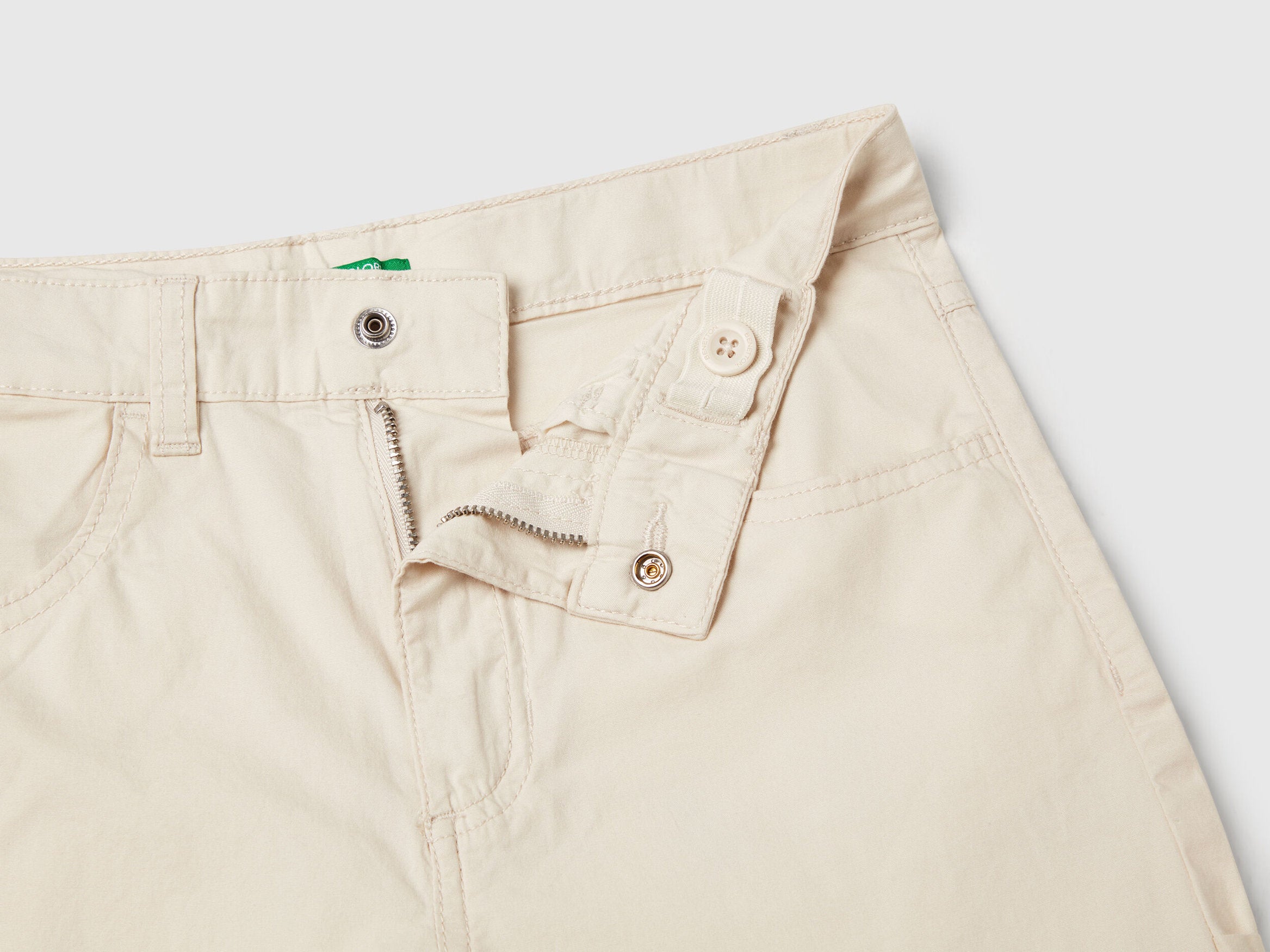 Benetton_Wide Fit Cargo Trousers_4L2VCE040_00V_03