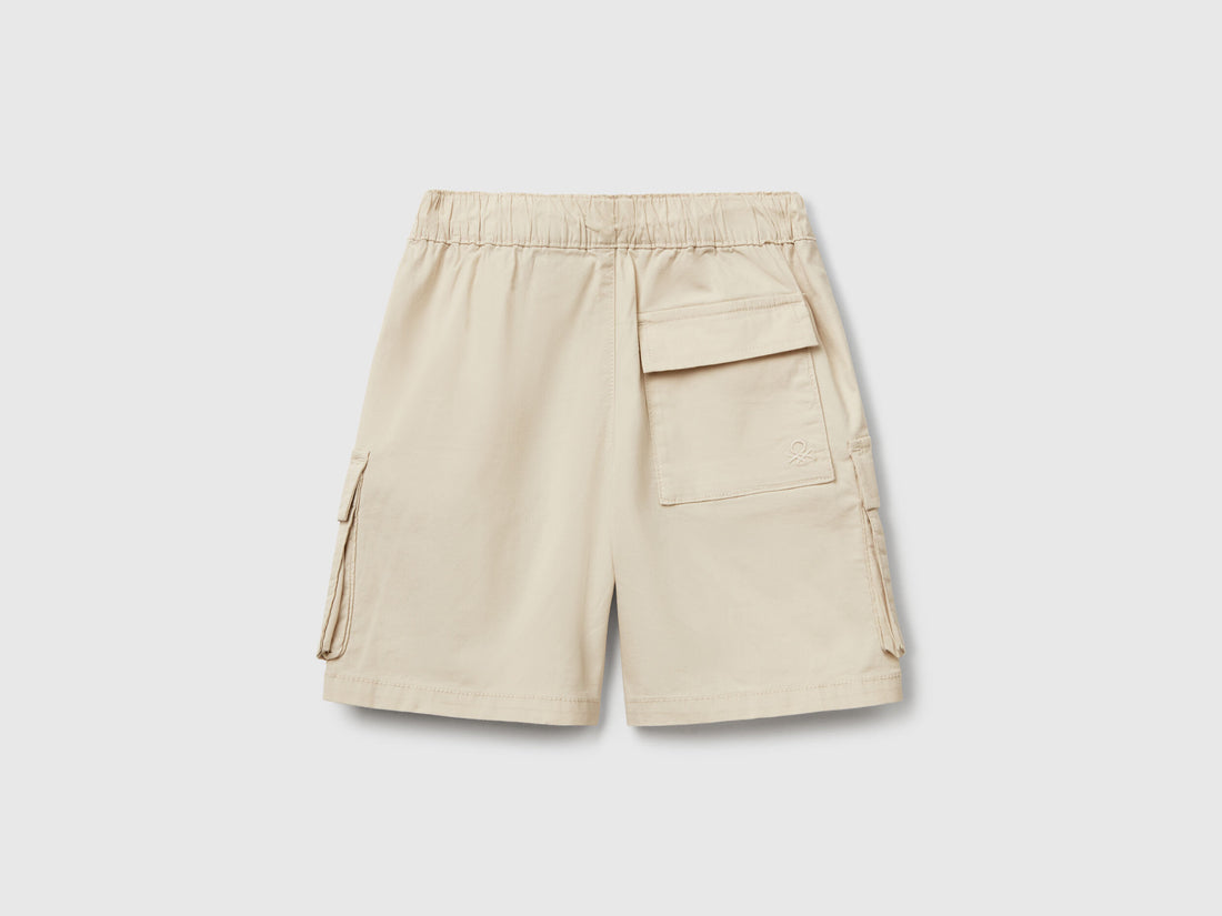 Benetton_Parachute Shorts in Stretch Cotton_4L2VG902V_152_02