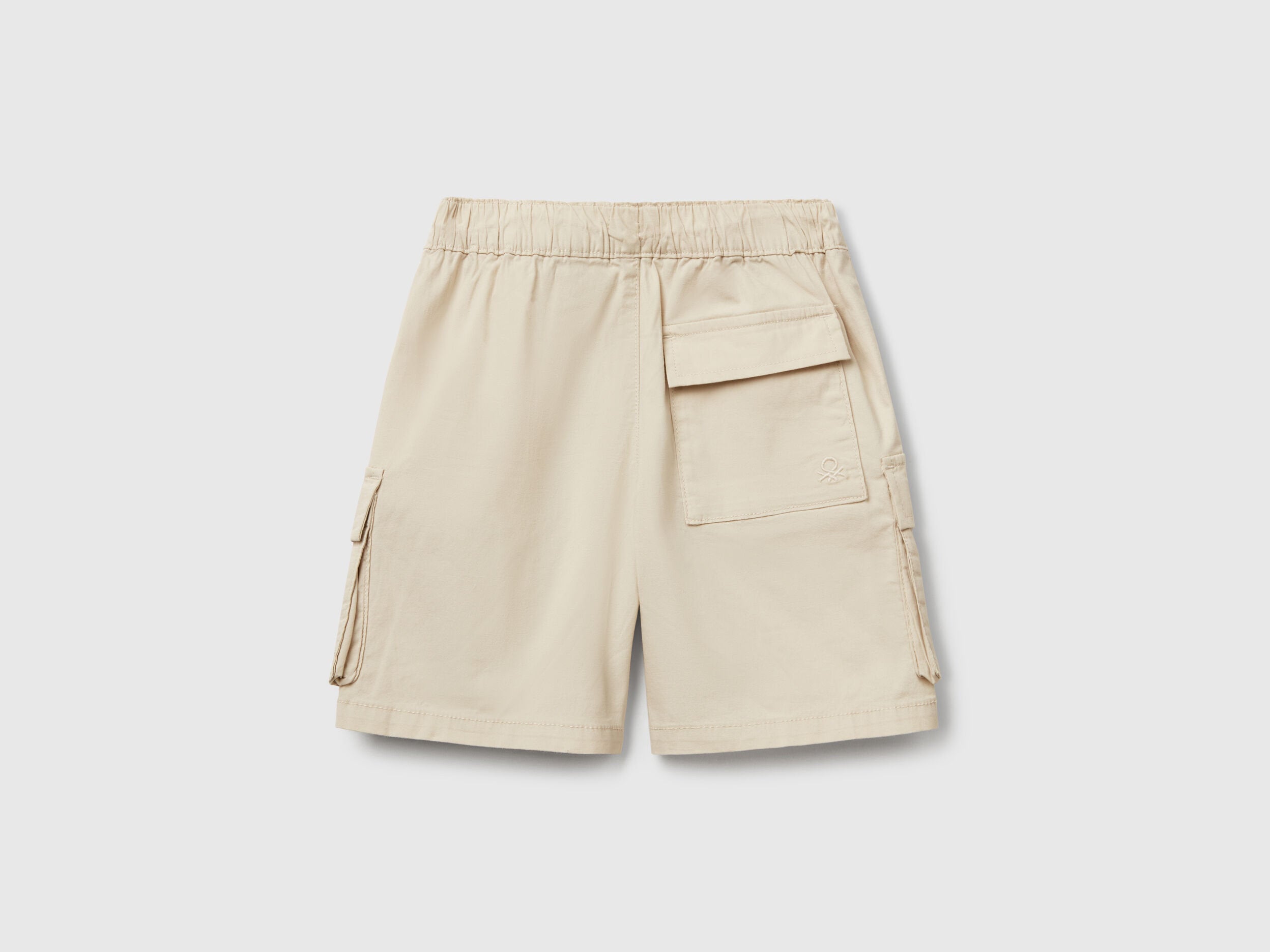 Benetton_Parachute Shorts in Stretch Cotton_4L2VG902V_152_02
