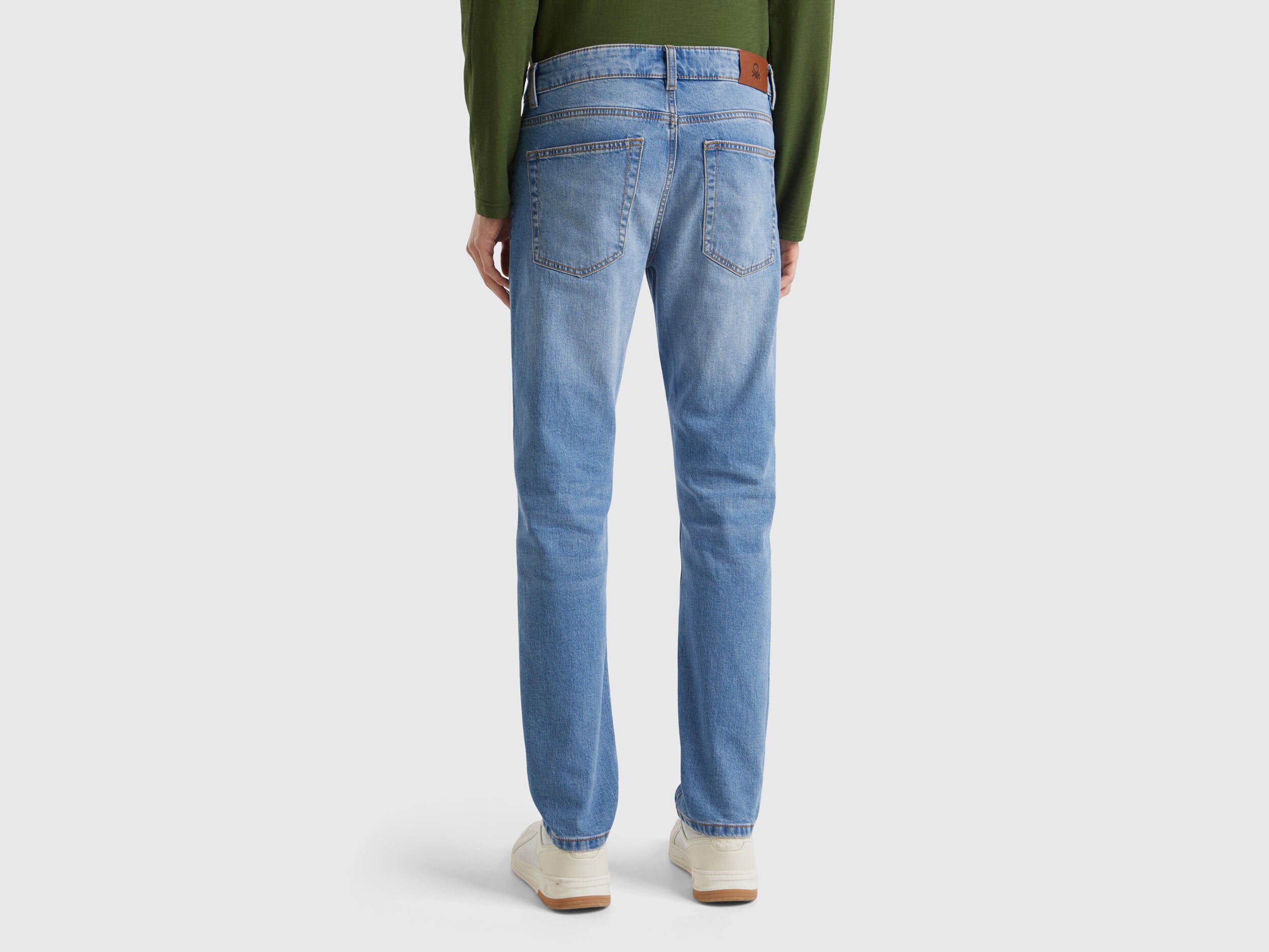 Benetton_Five Pocket Slim Fit Jeans_4MCP57BC8_902_03