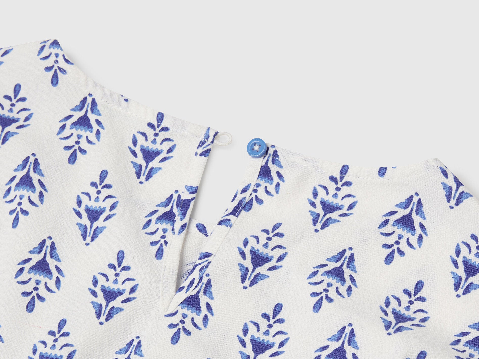 Benetton_Patterned Flared Dress_4MMDCV03F_75K_03