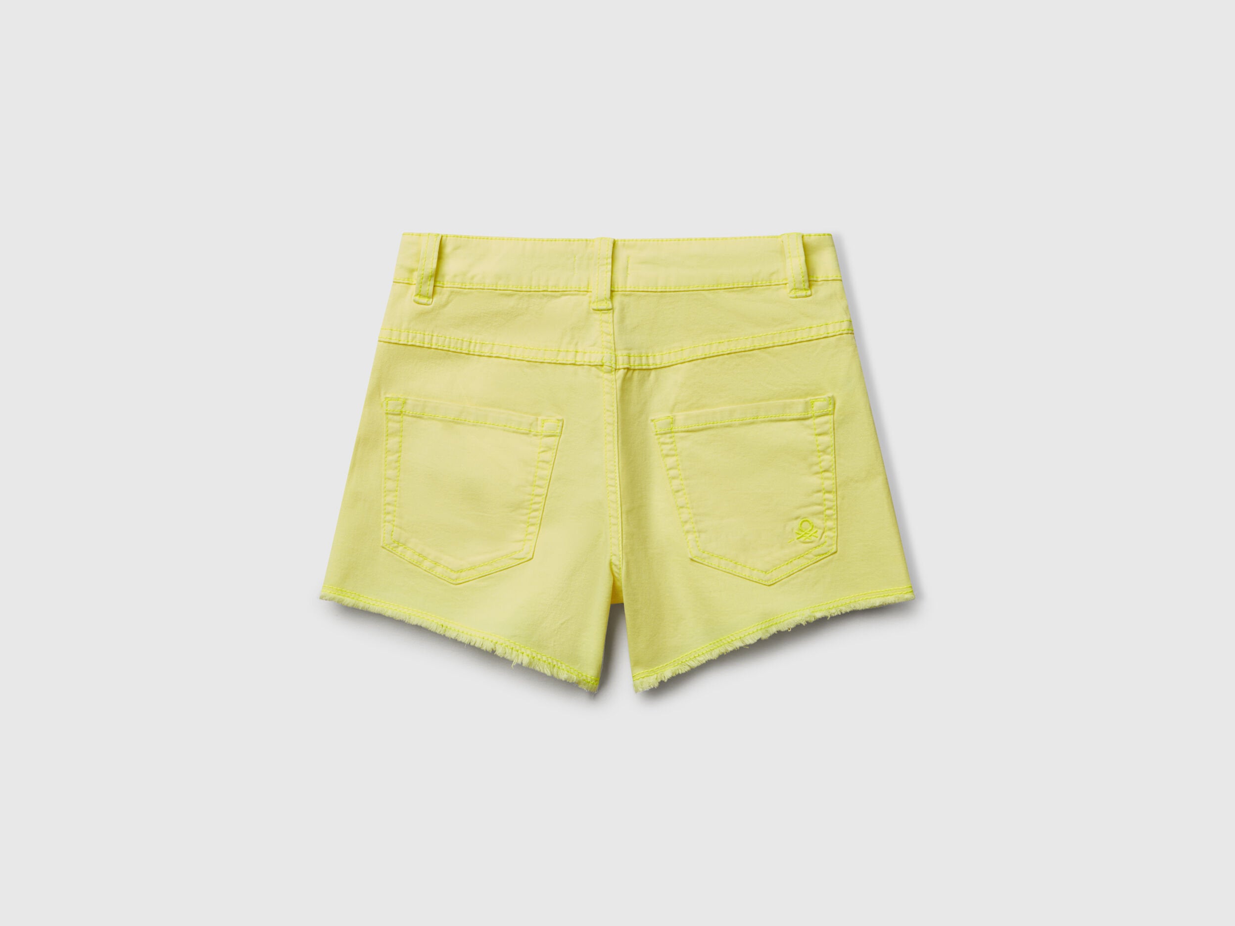 Benetton_Five Pocket Shorts_4O69C9040_901_02