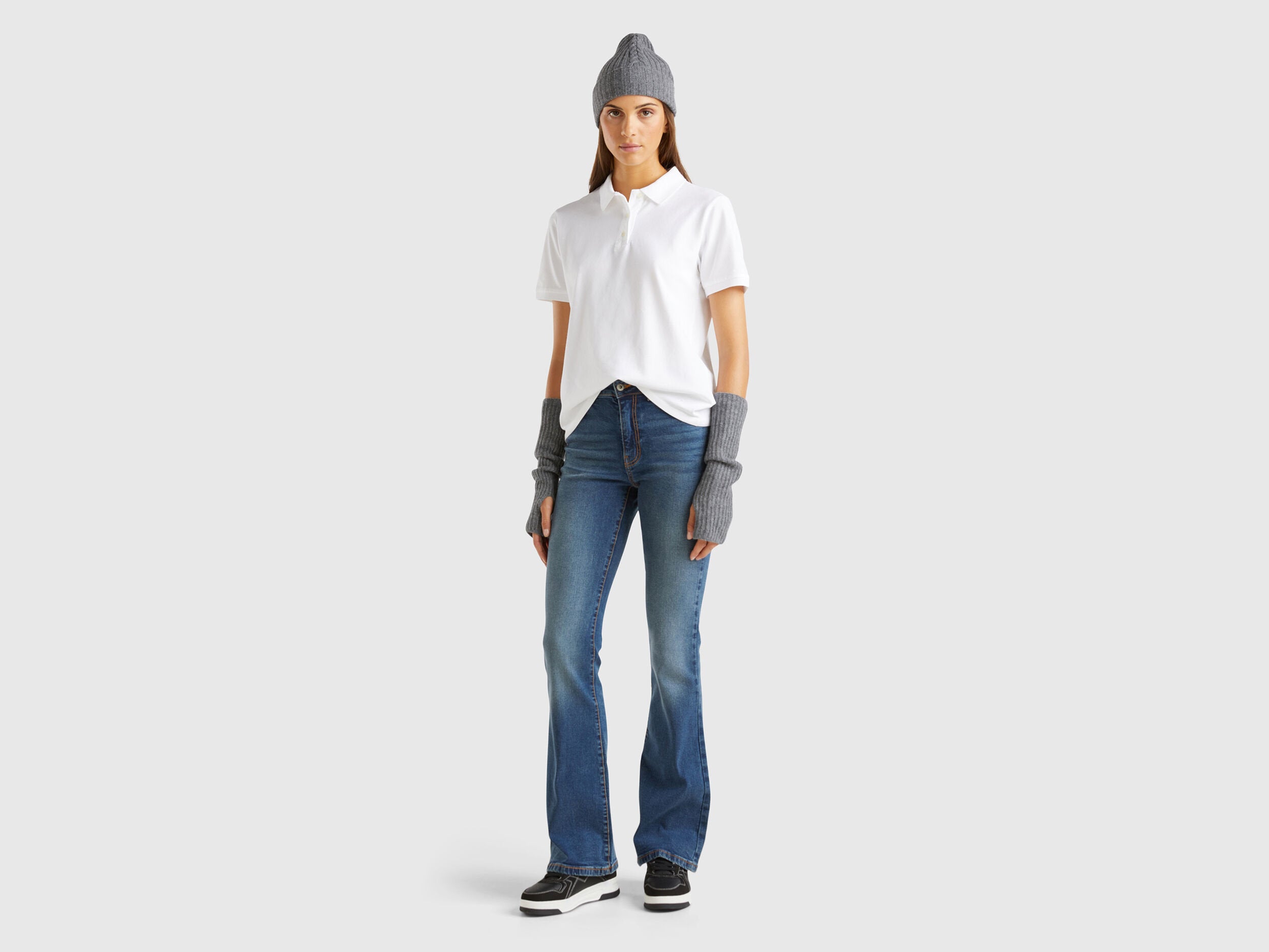 Benetton_Flared Jeans in Recycled Cotton Blend_4OTADE00F_901_03