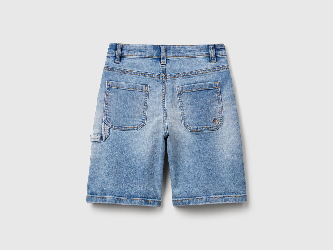 Benetton_Straight Fit Denim Bermudas_4PORC903I_902_02