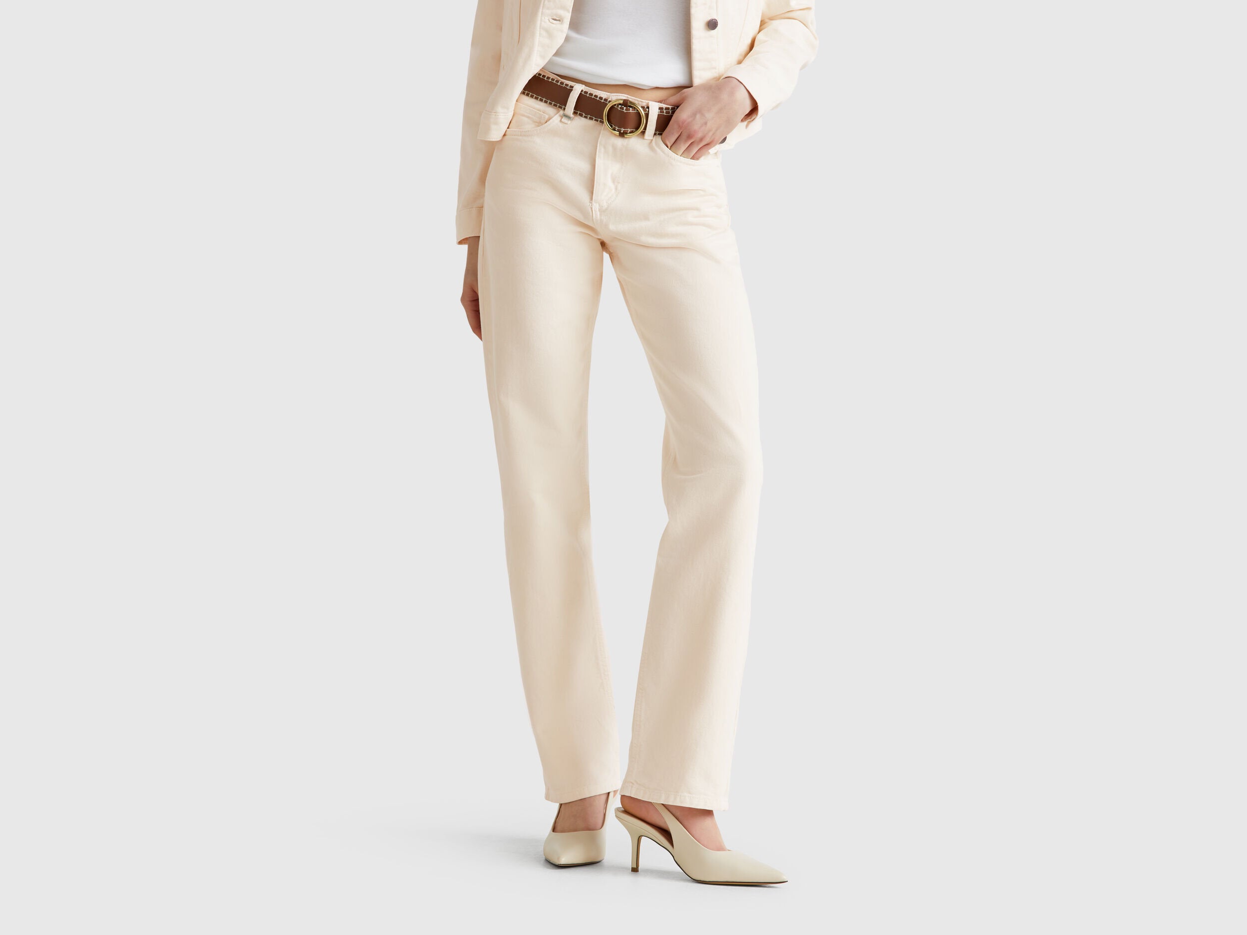 Benetton_Straight Leg Jeans_4RZVDE00J_0R2_02