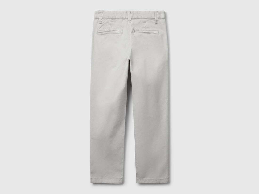 Benetton_Slim Fit Chinos in Stretch Cotton_4T48CF011_115_02