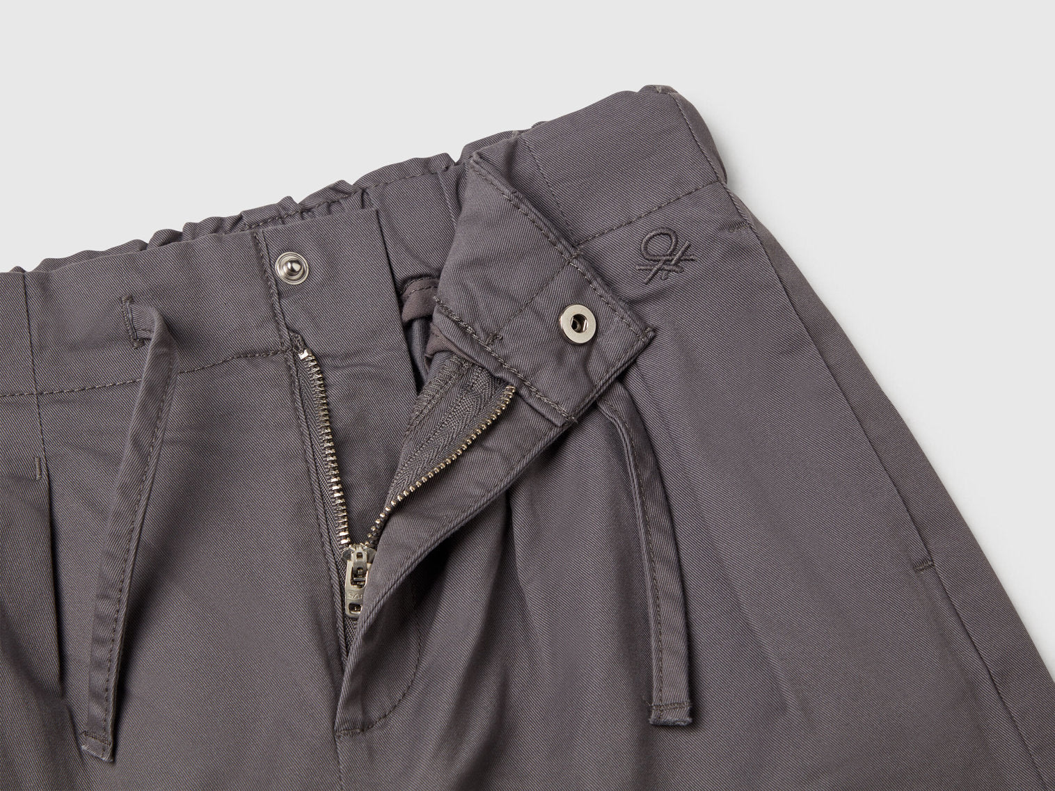 Benetton_Trousers with Pleats_4T48CF04D_00W_03