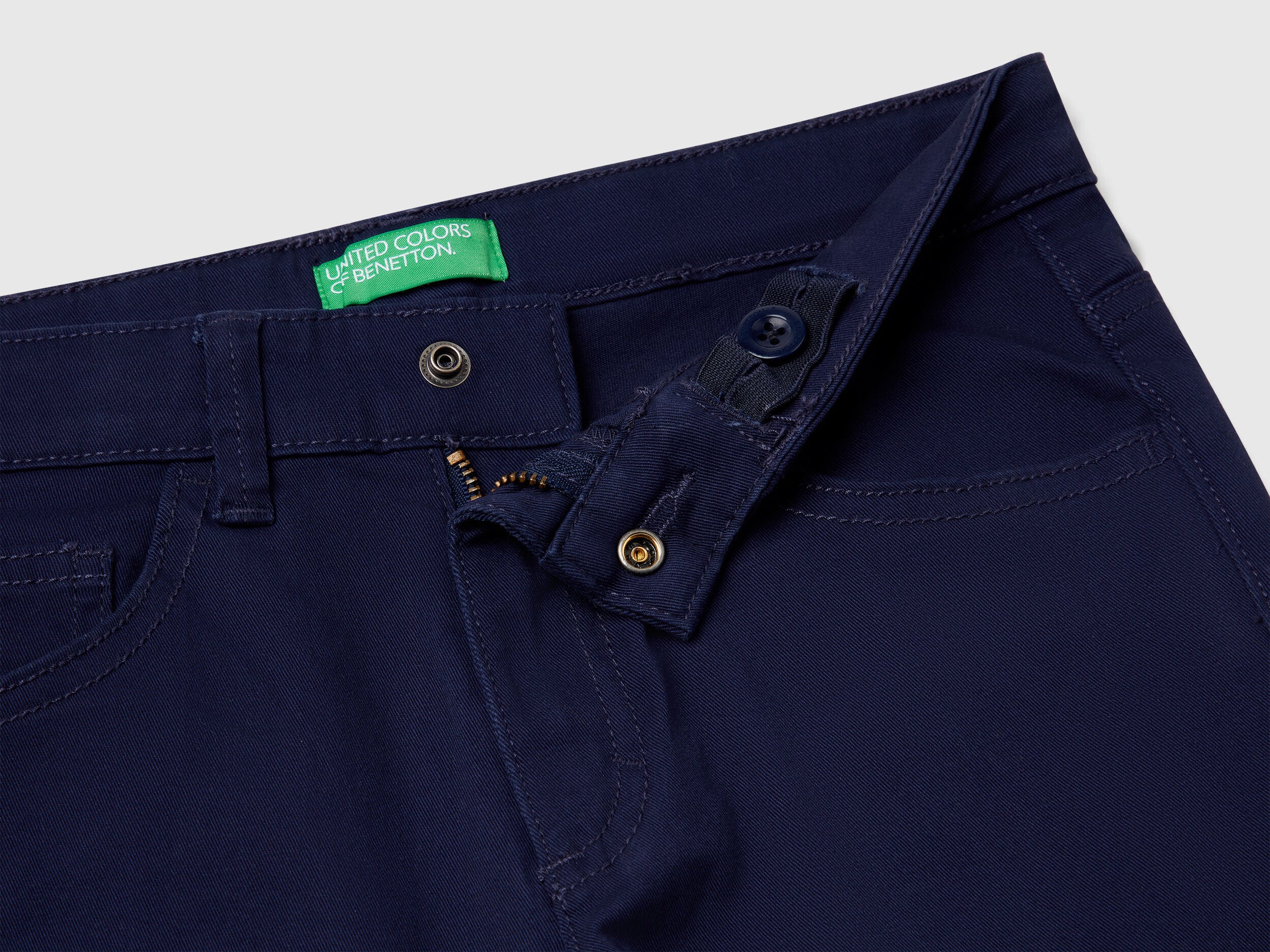 Benetton_Five Pocket Slim Fit Trousers_4TCGCE00P_252_03